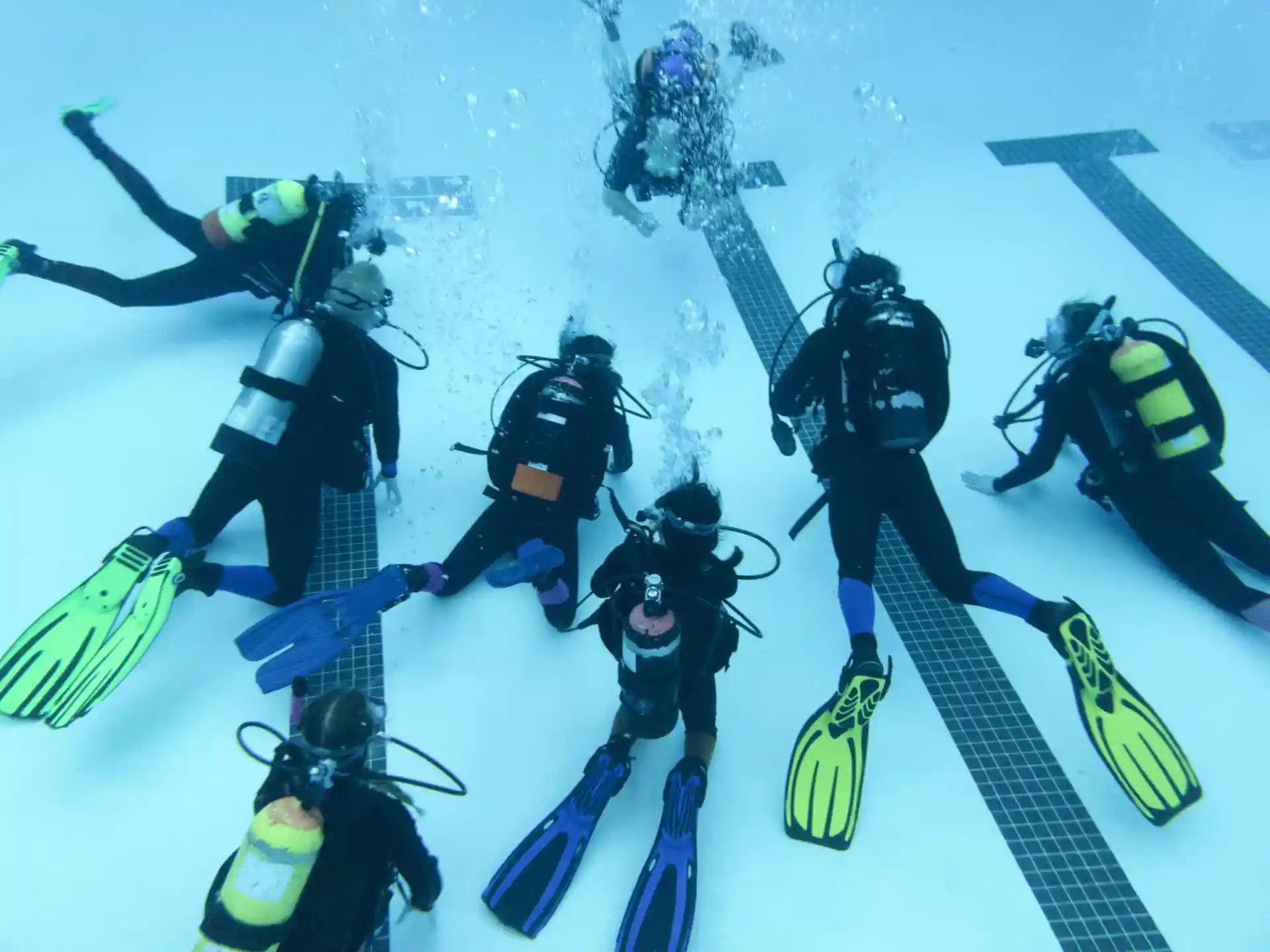 Confined water training session