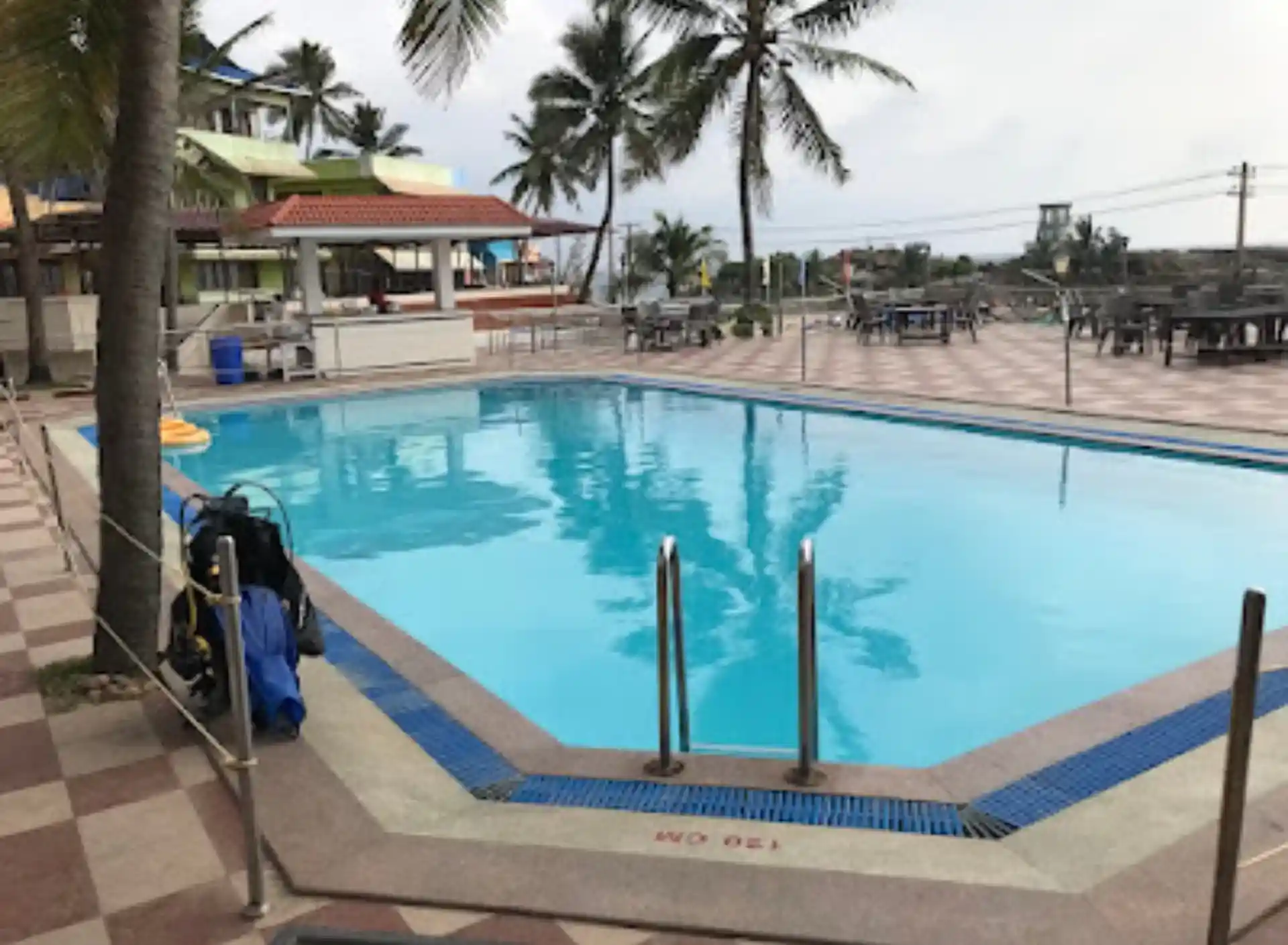 Dive shop photo