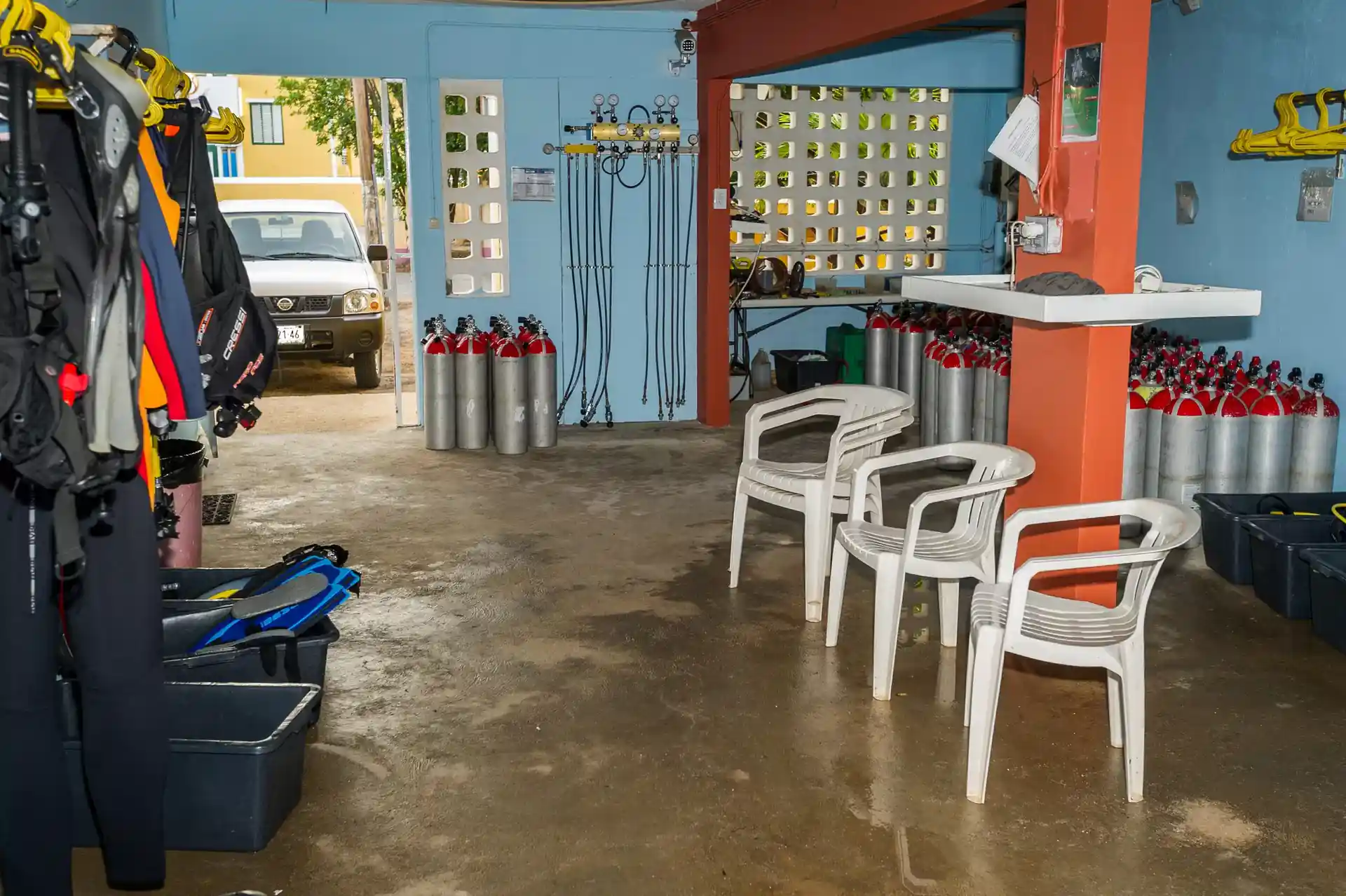 Dive shop photo