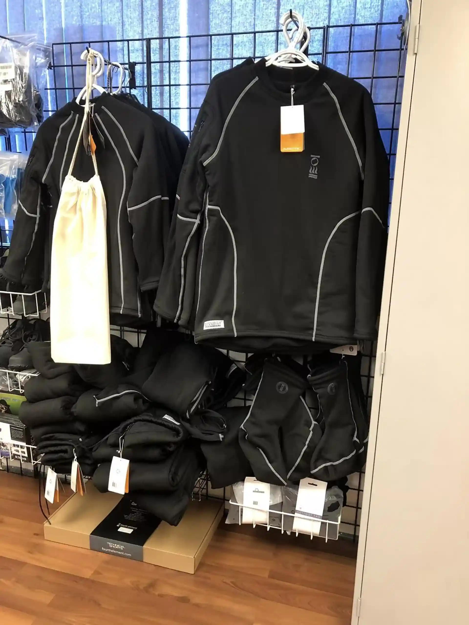Dive shop photo
