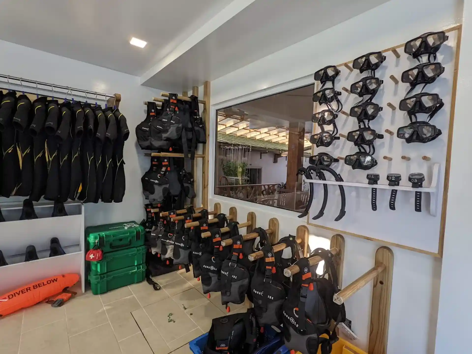 Dive shop photo