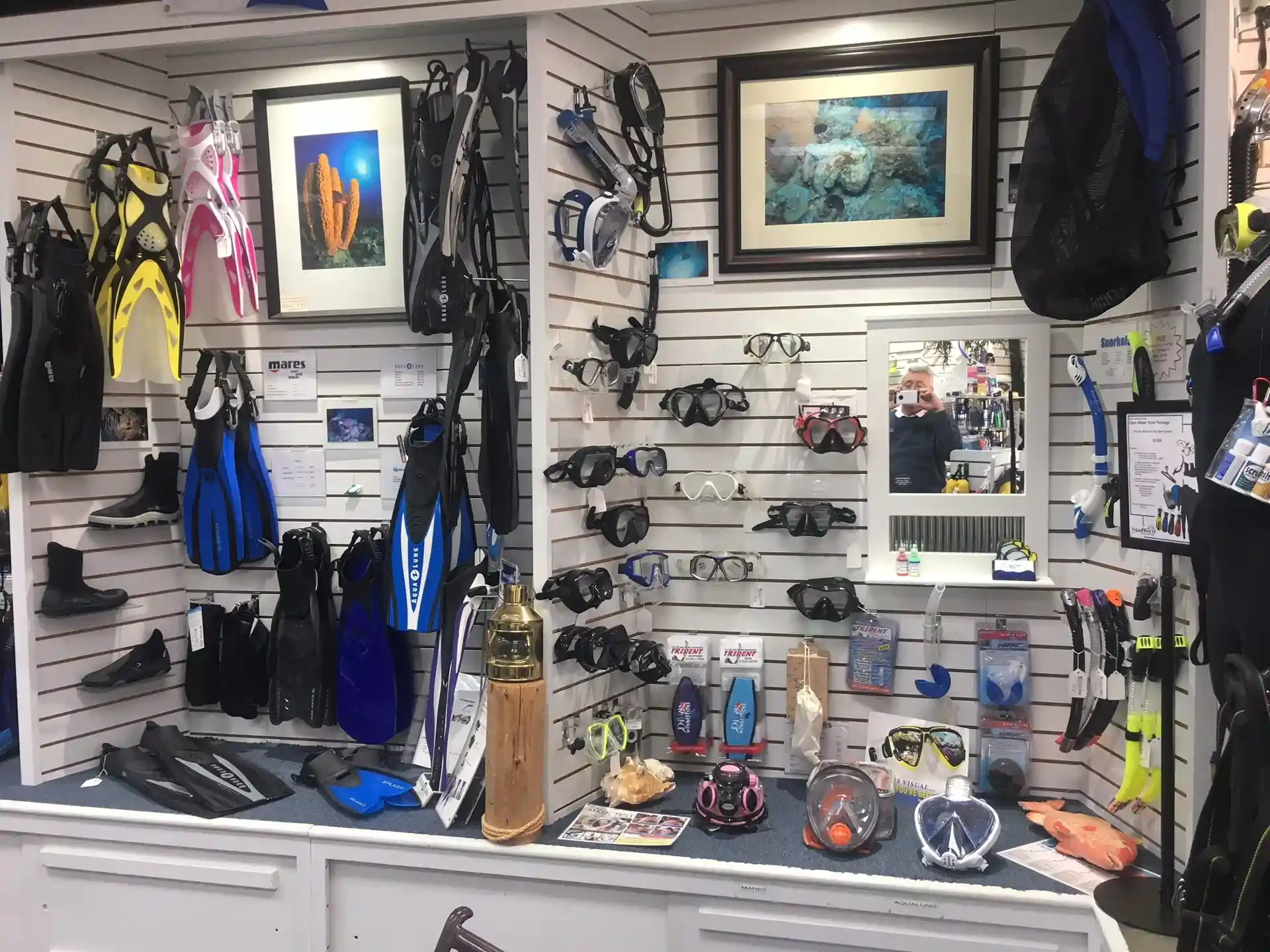 Dive shop photo