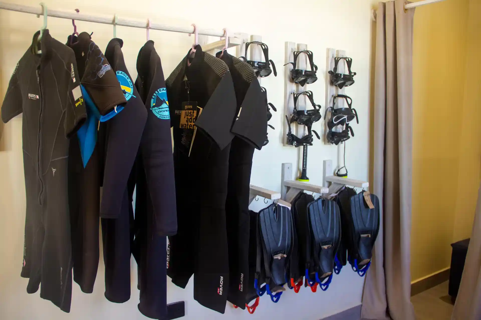 Dive shop photo