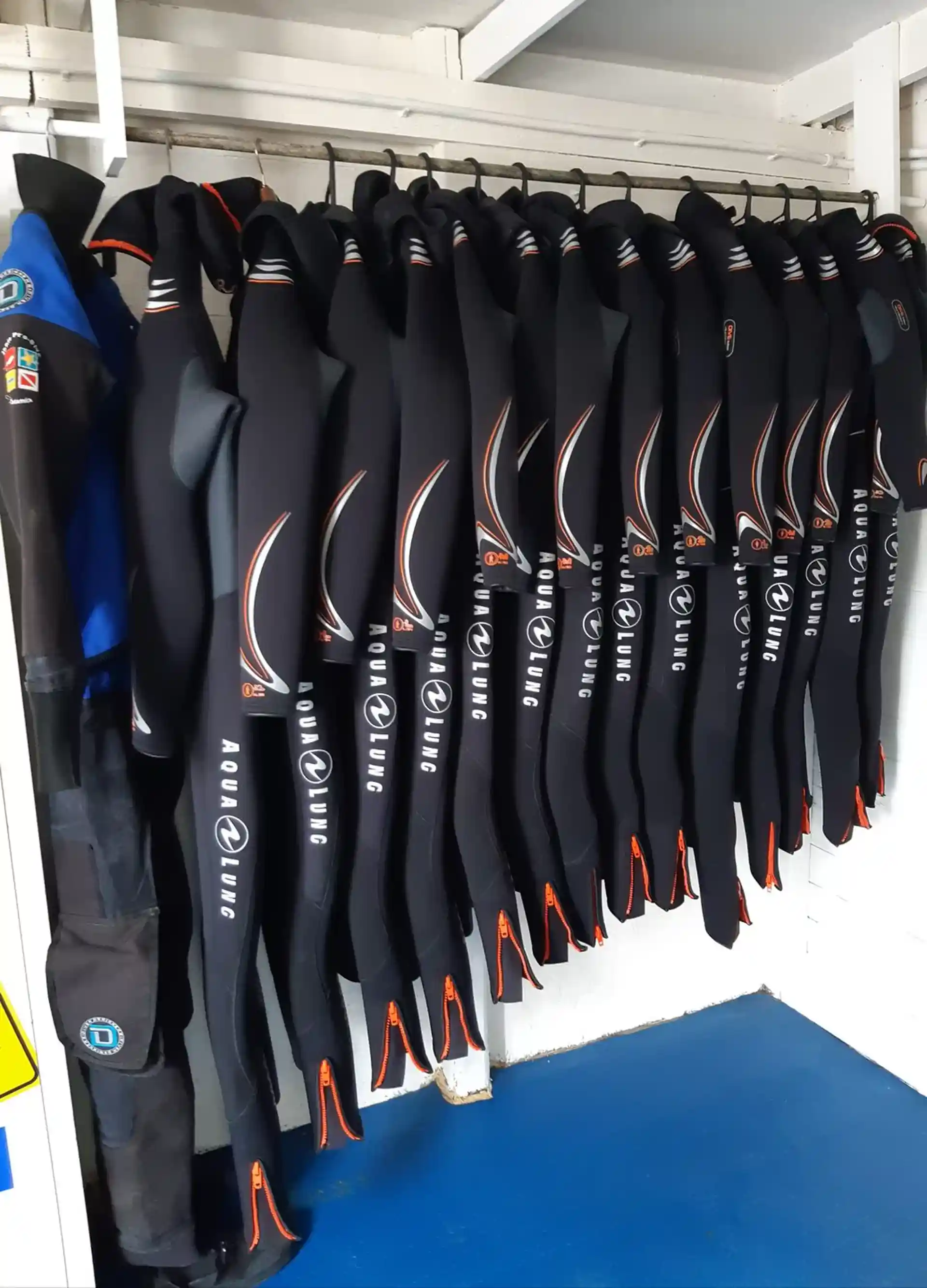 Wetsuits Aqualung