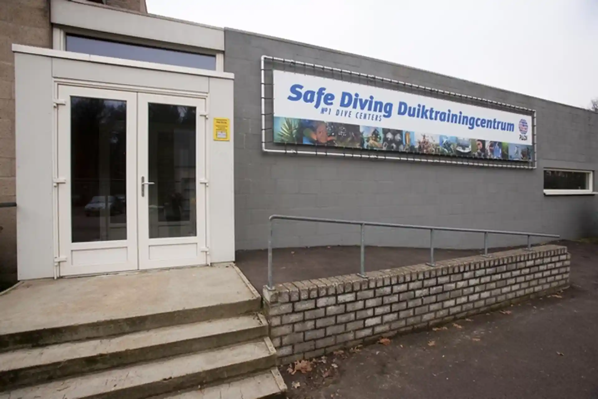 Dive shop photo