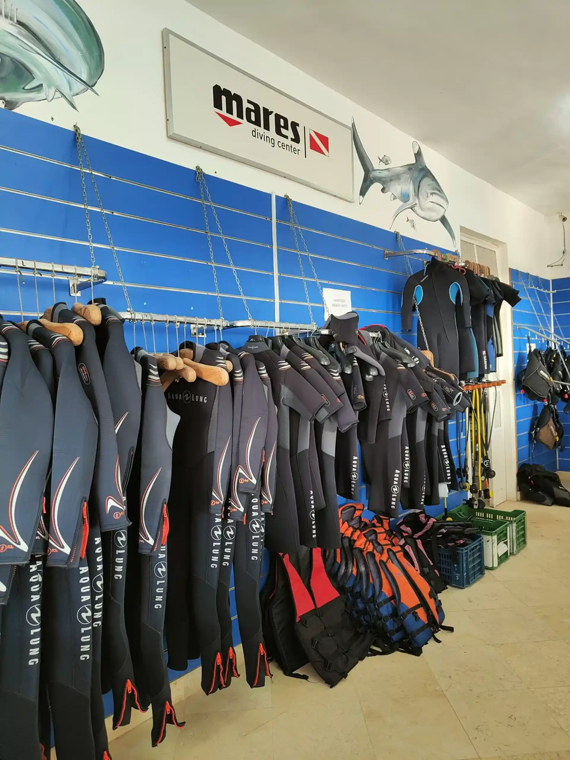 Foto de la tienda de buceo