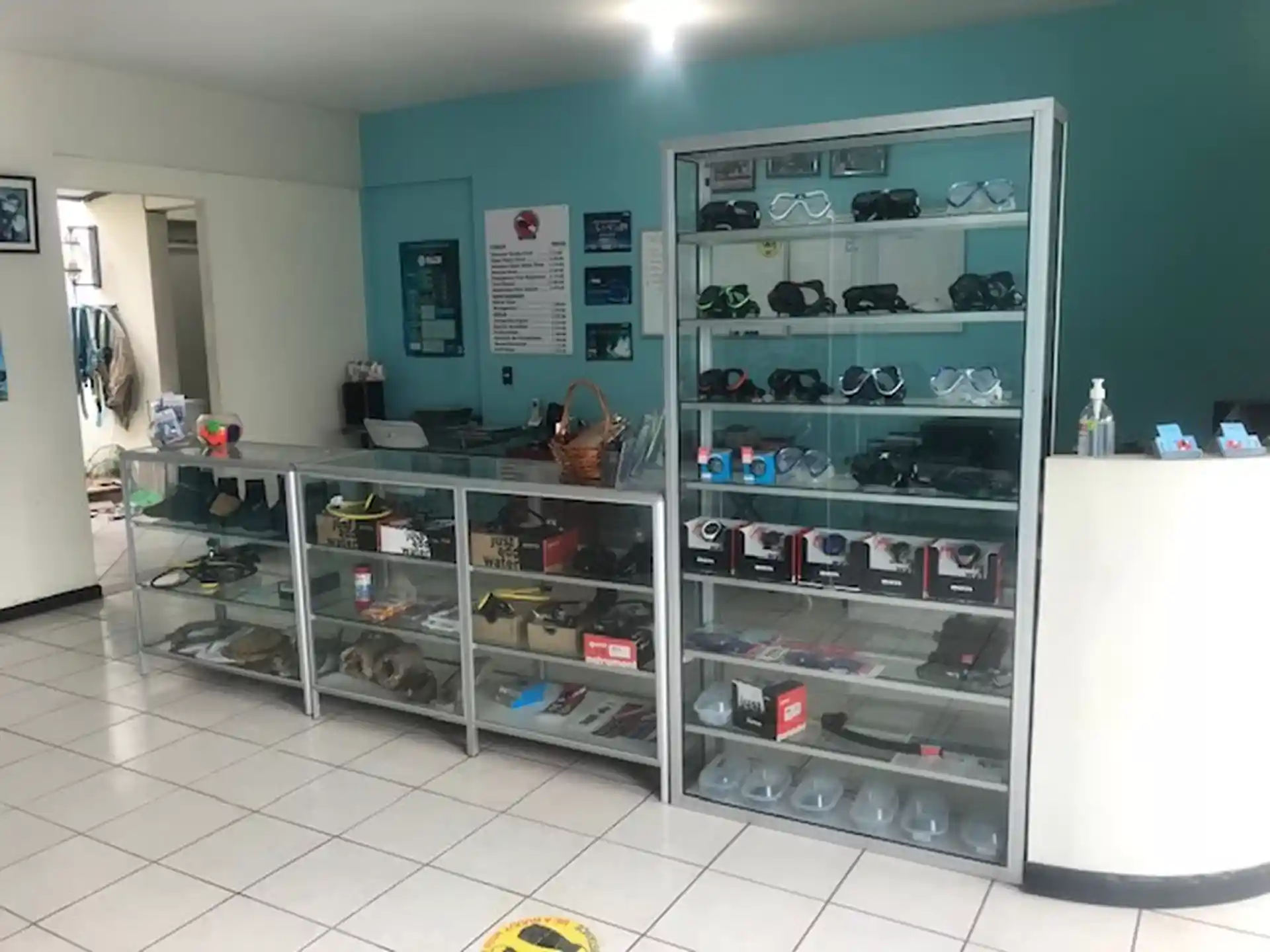 Dive shop photo