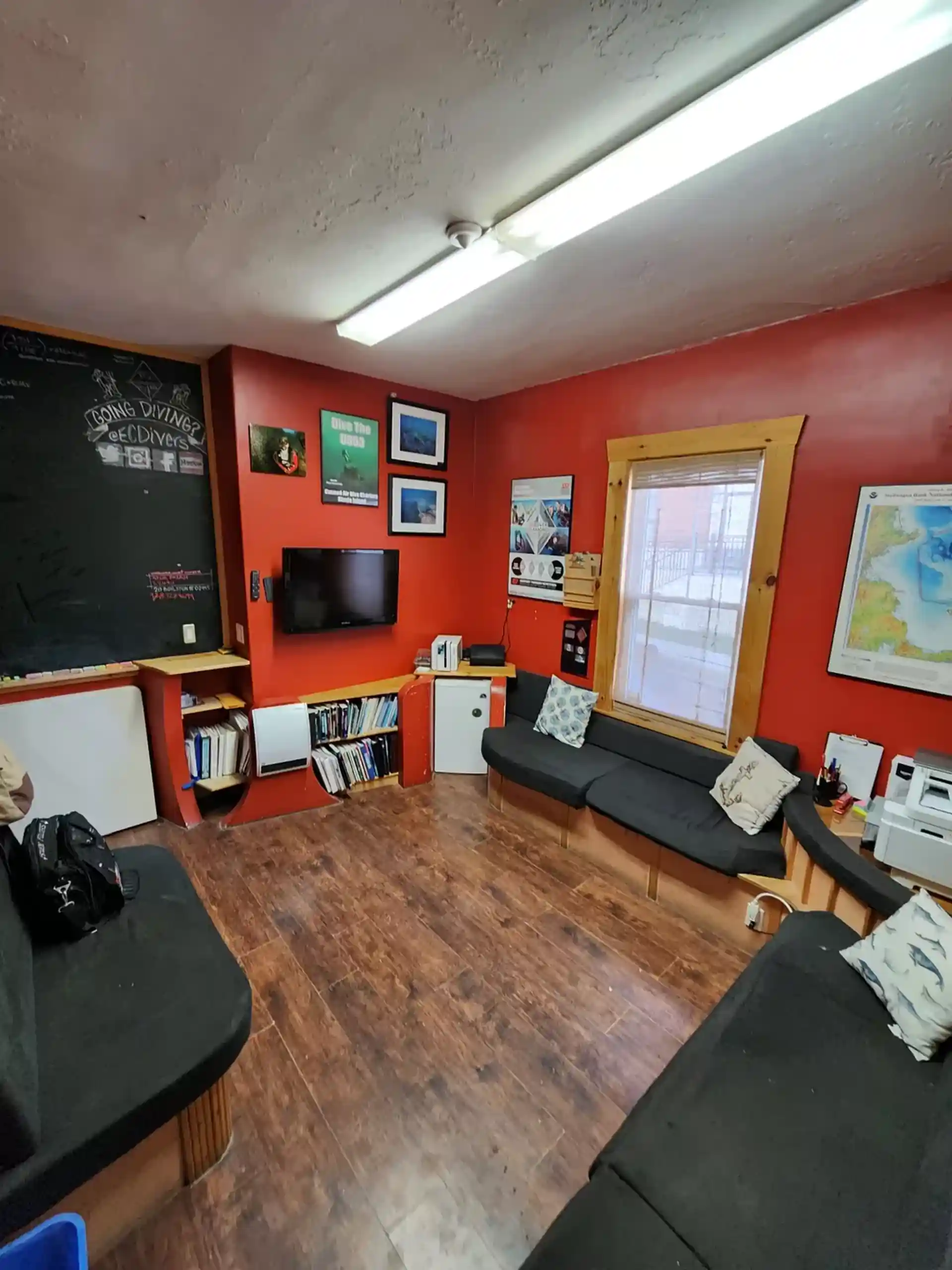 Dive shop photo