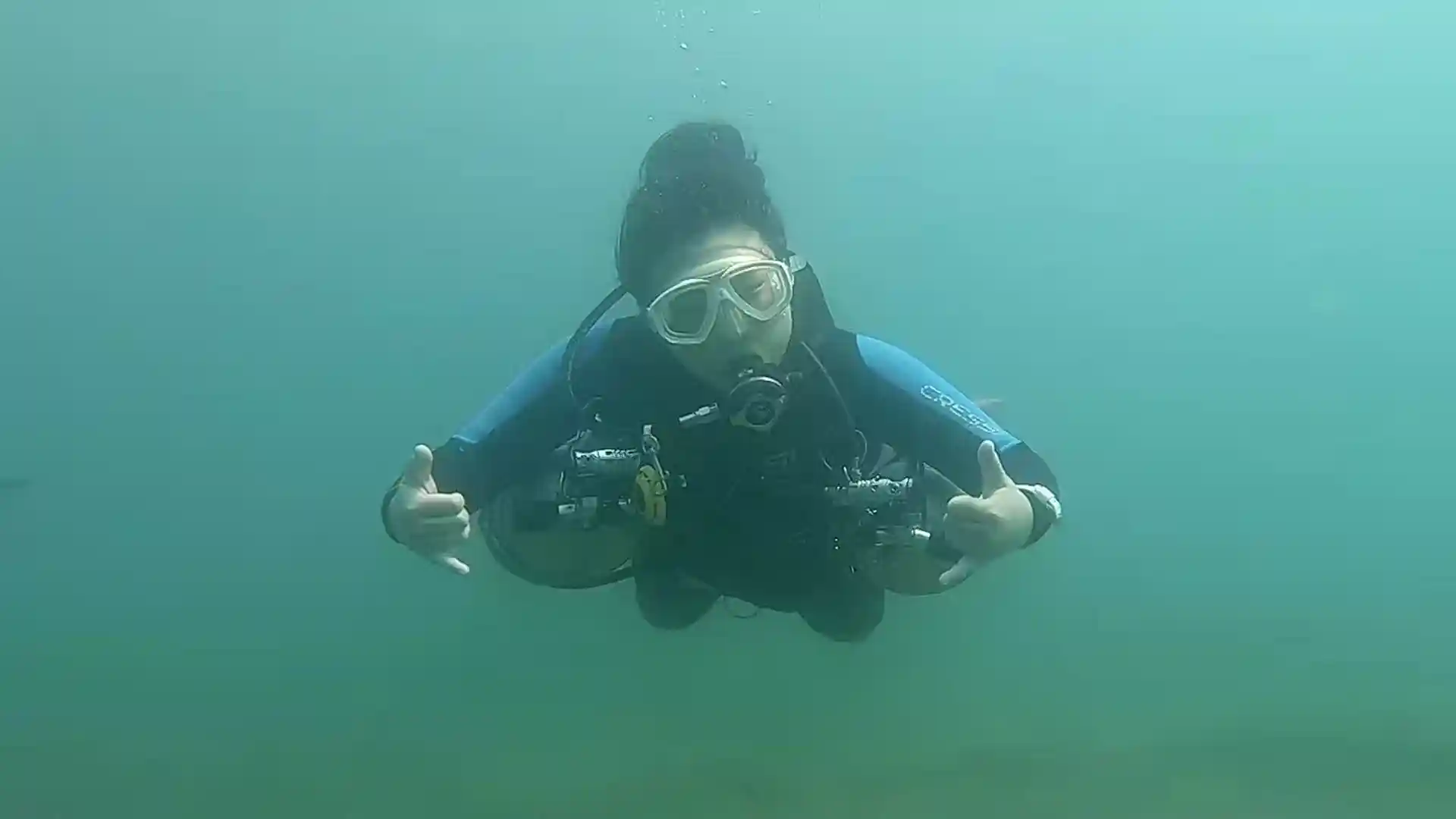 Sidemount diving in Beijing jellyfish lake