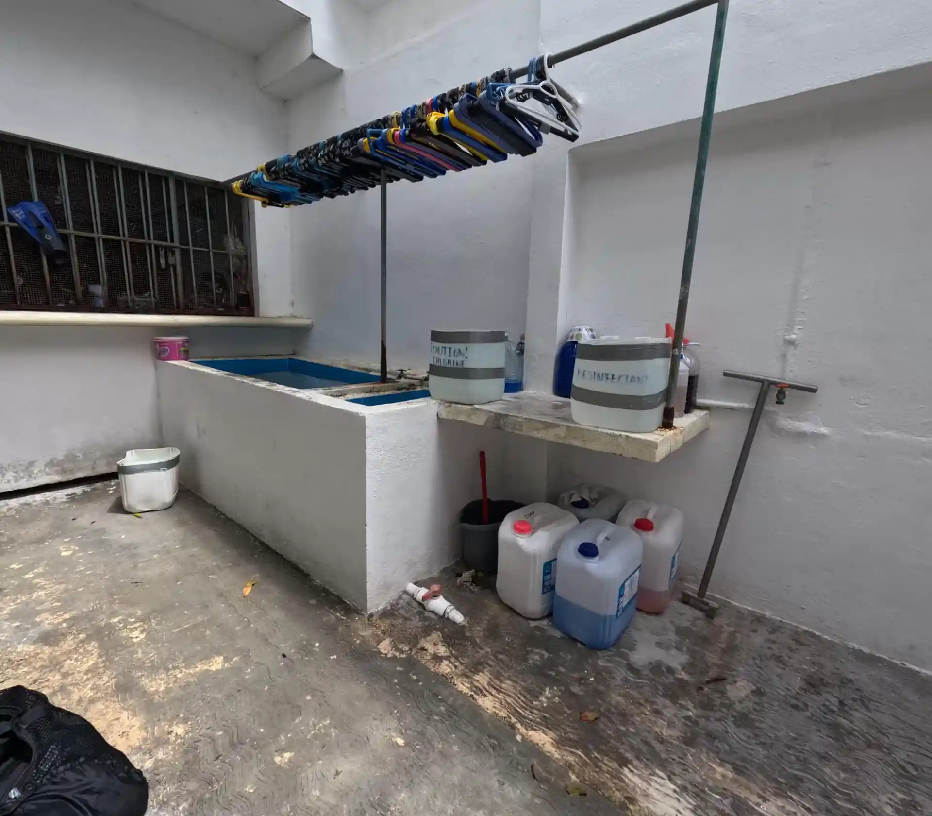 Dive shop photo