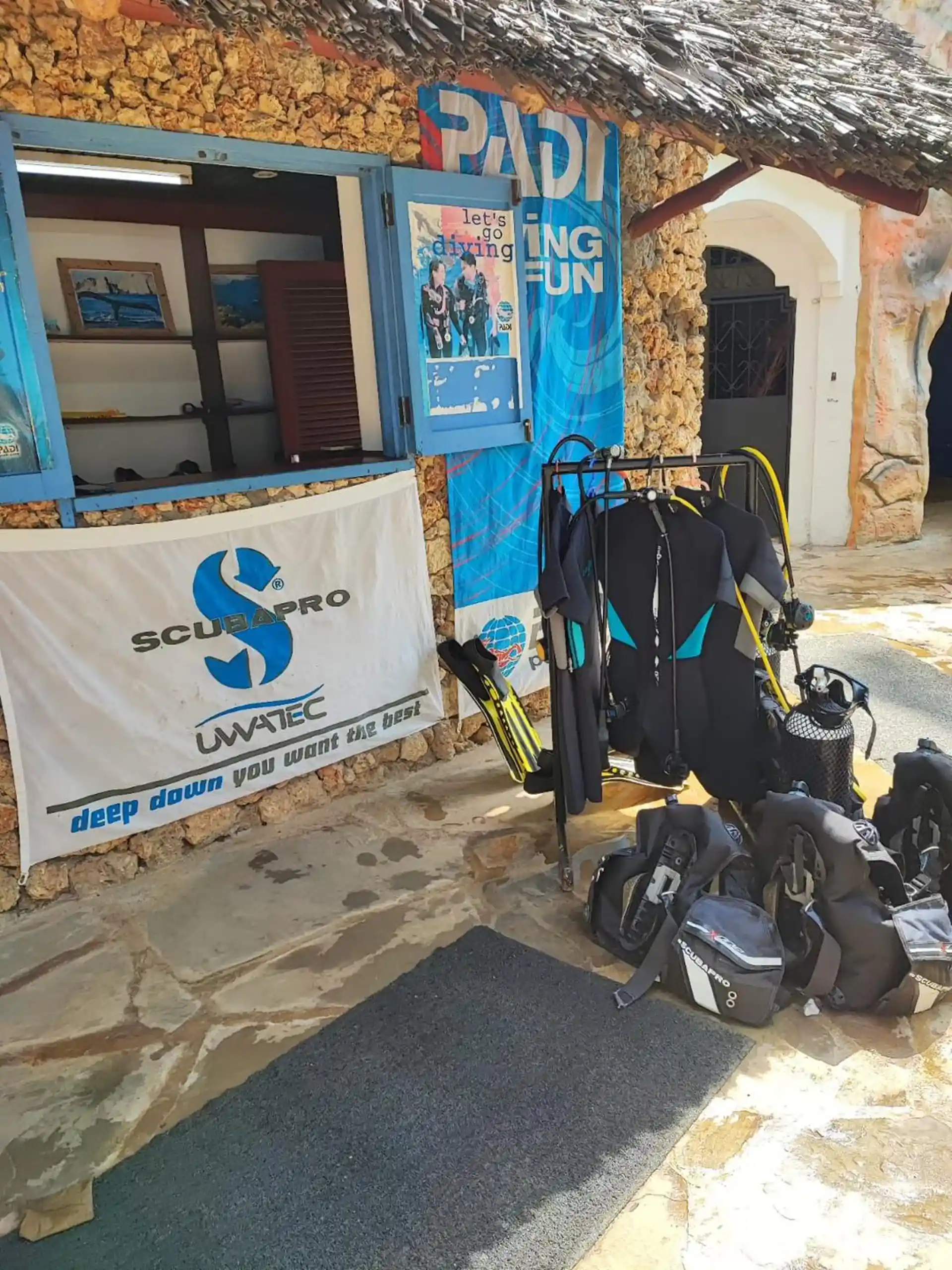 Dive shop photo