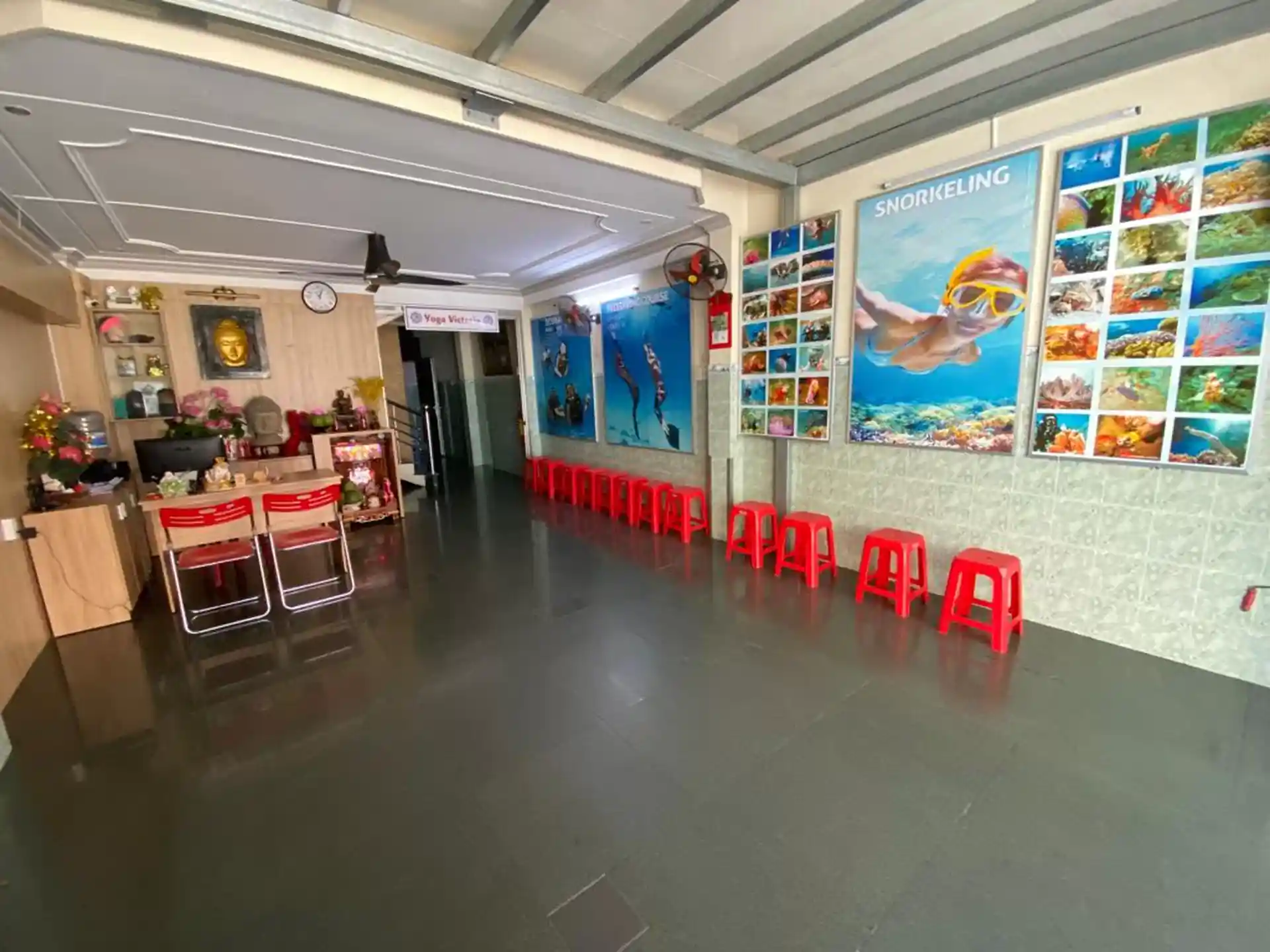 Dive shop photo