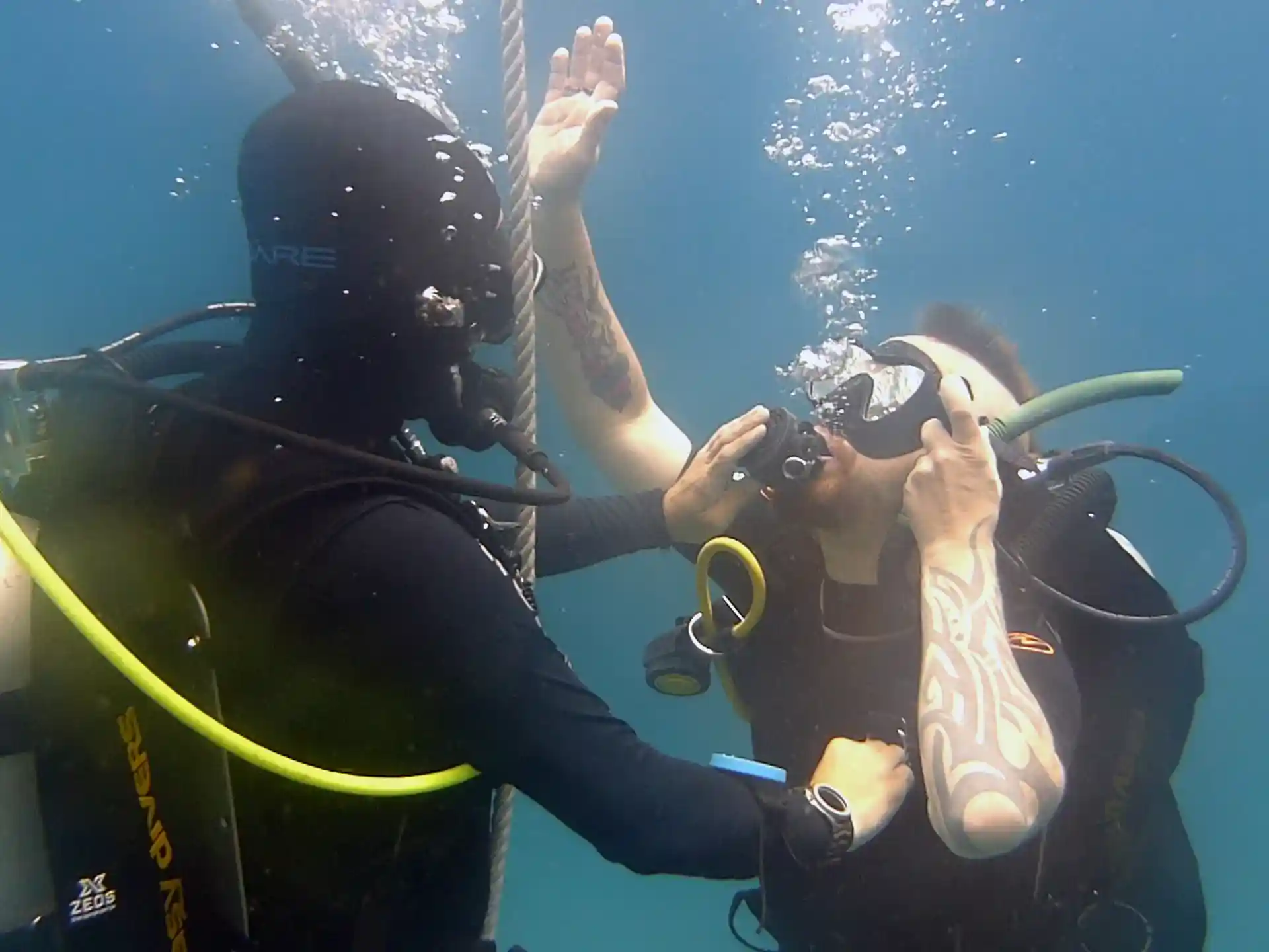 Ascension de natation d'urgence contrôlée