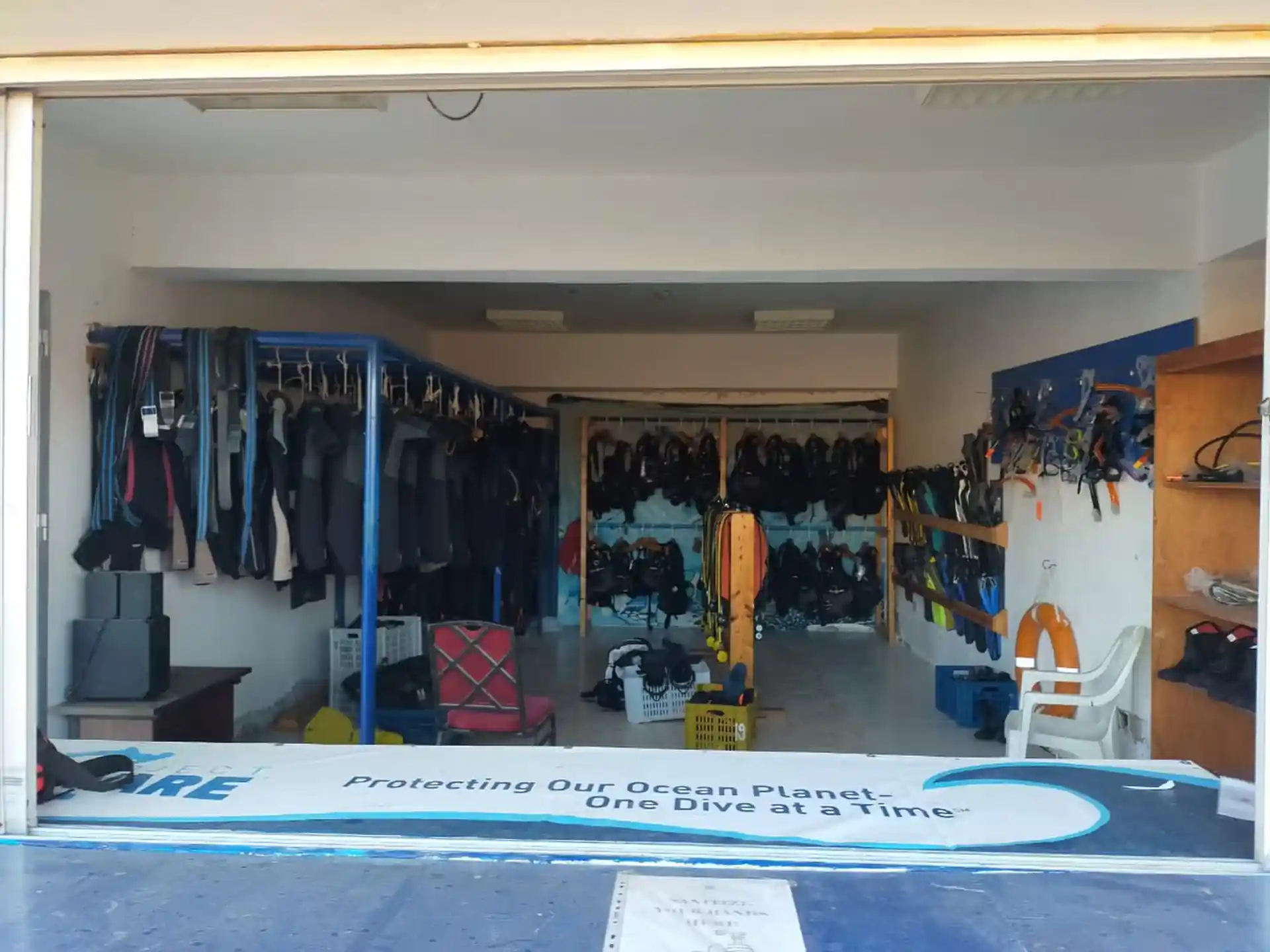 Dive shop photo