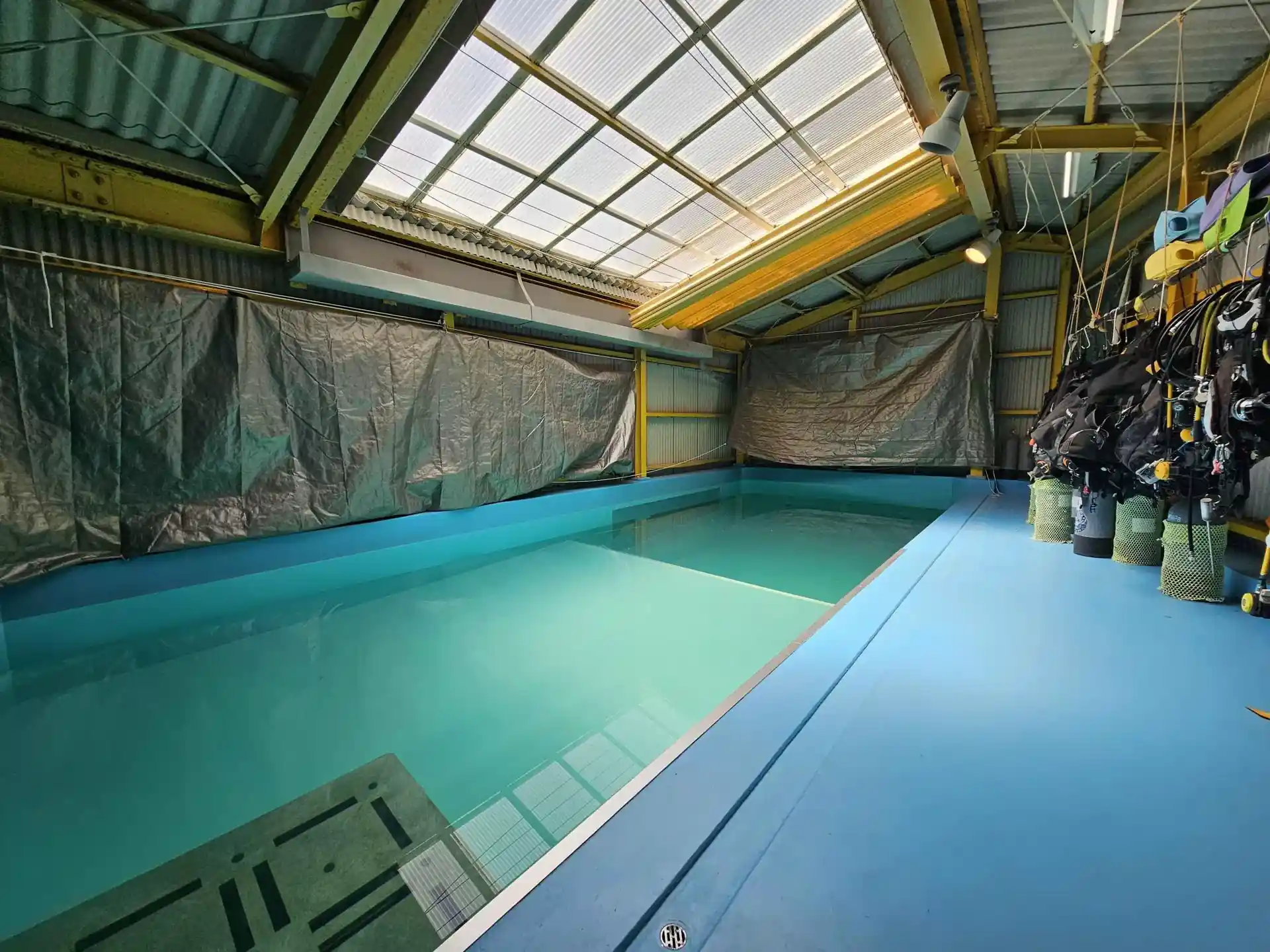 Dive shop photo