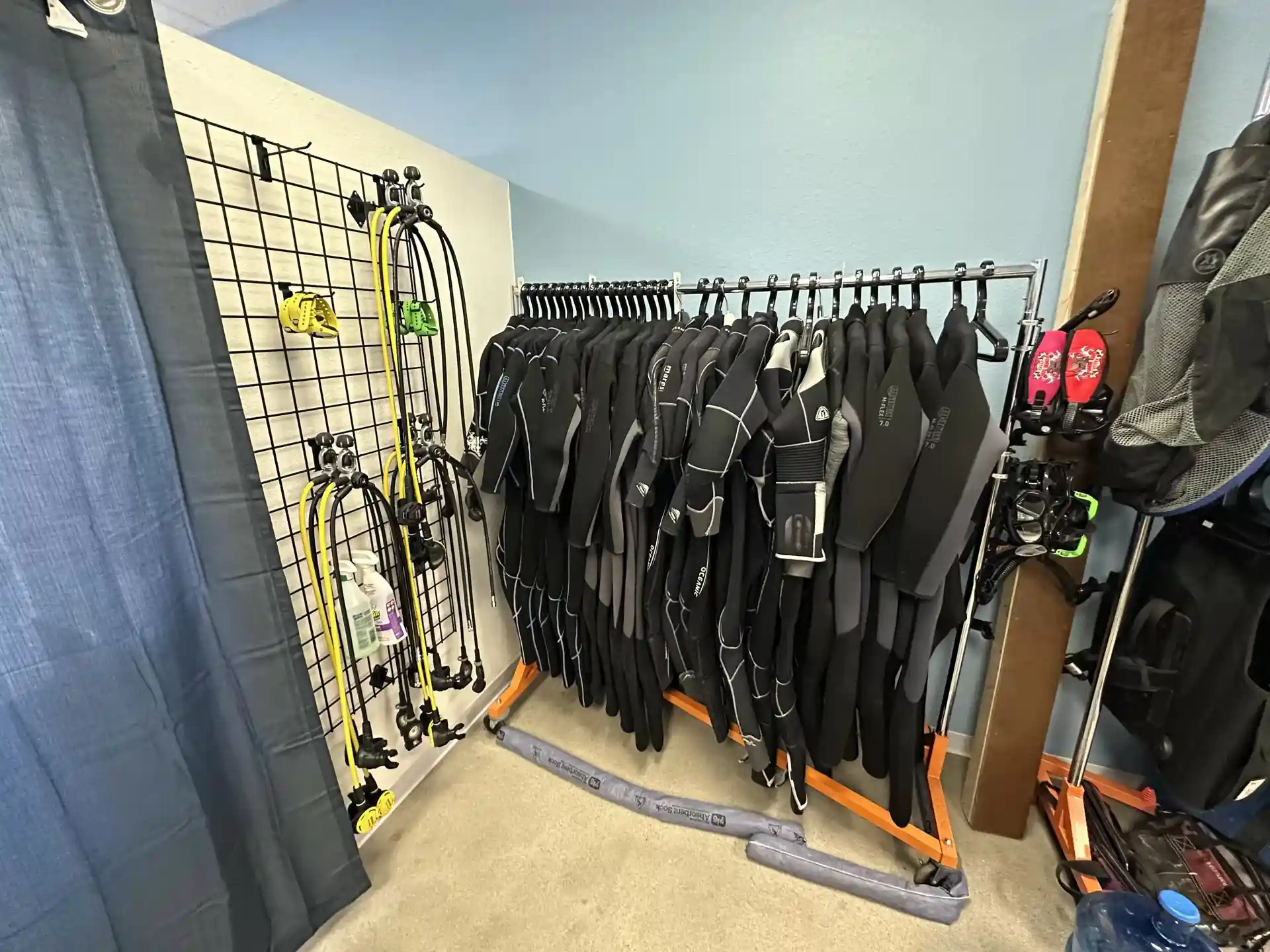 Dive shop photo