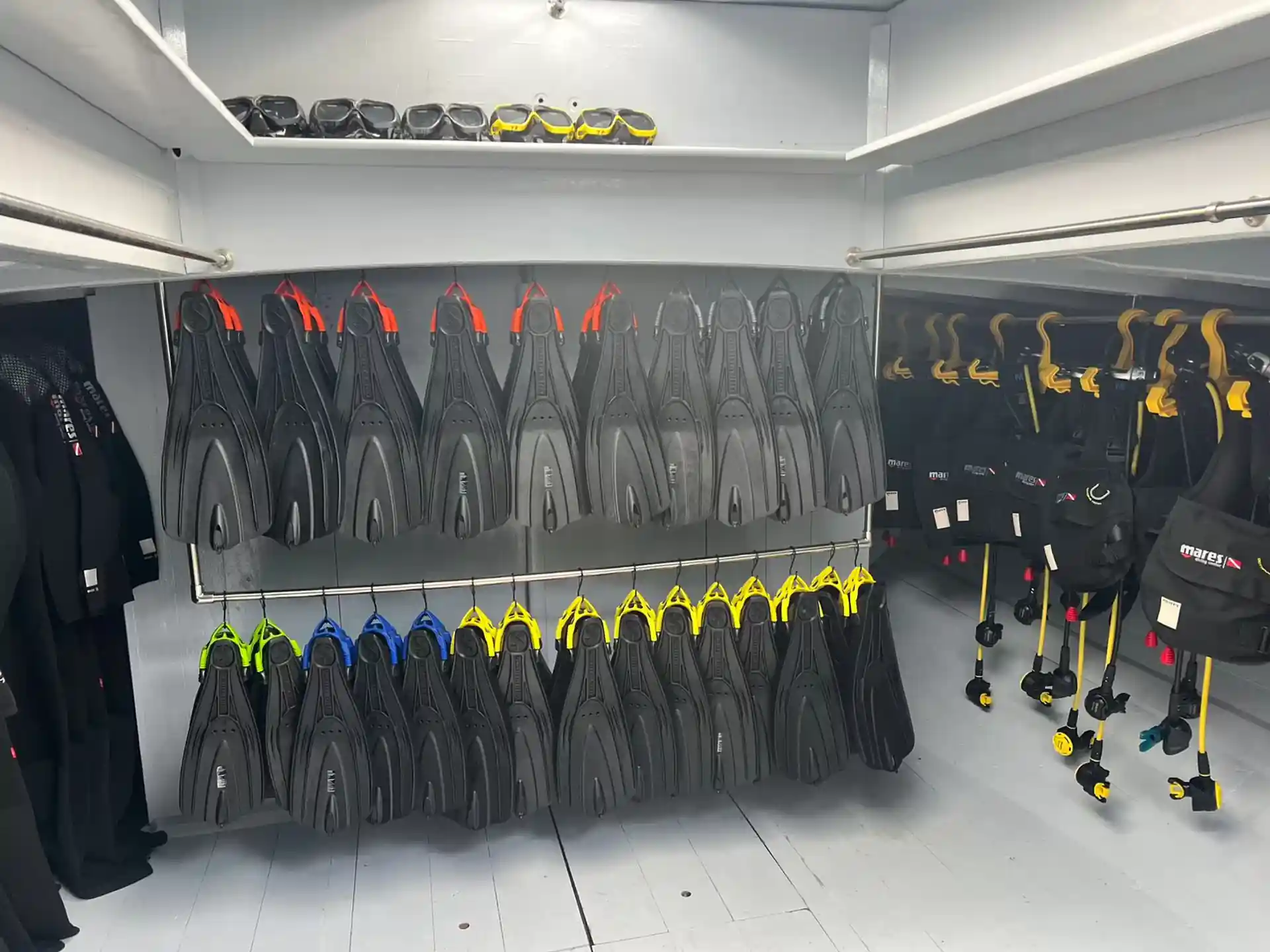 Dive shop photo