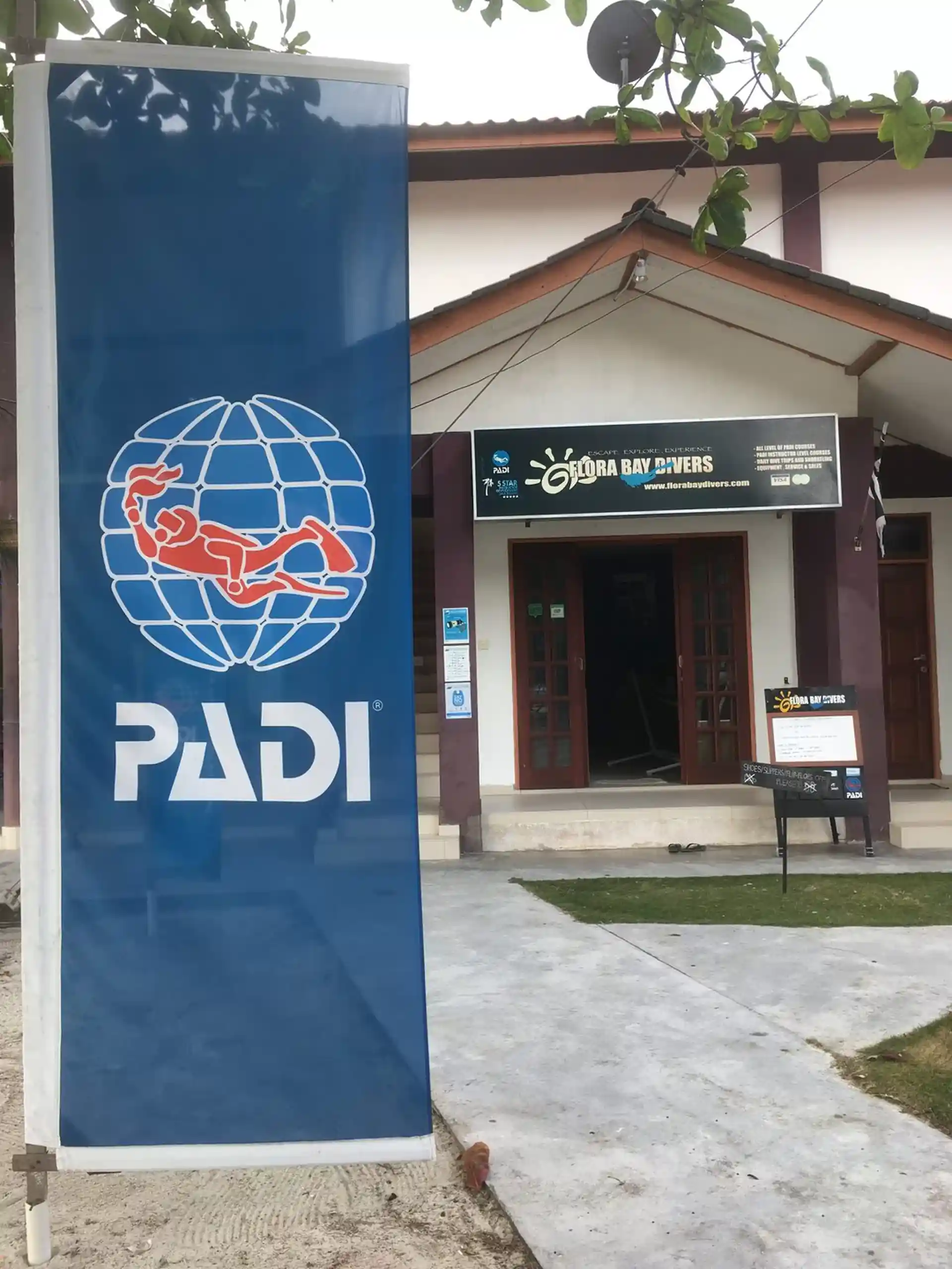 Dive shop photo