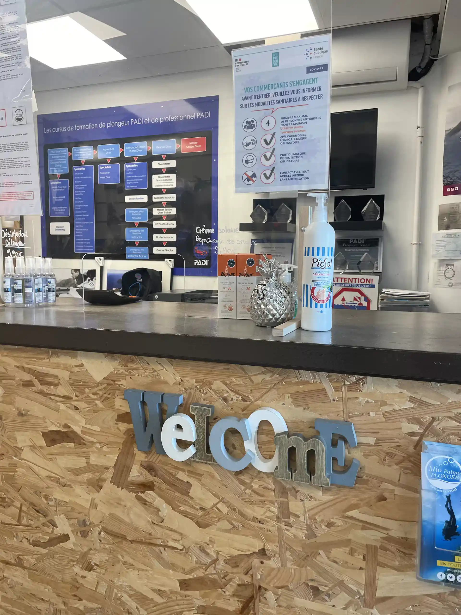 Foto de la tienda de buceo