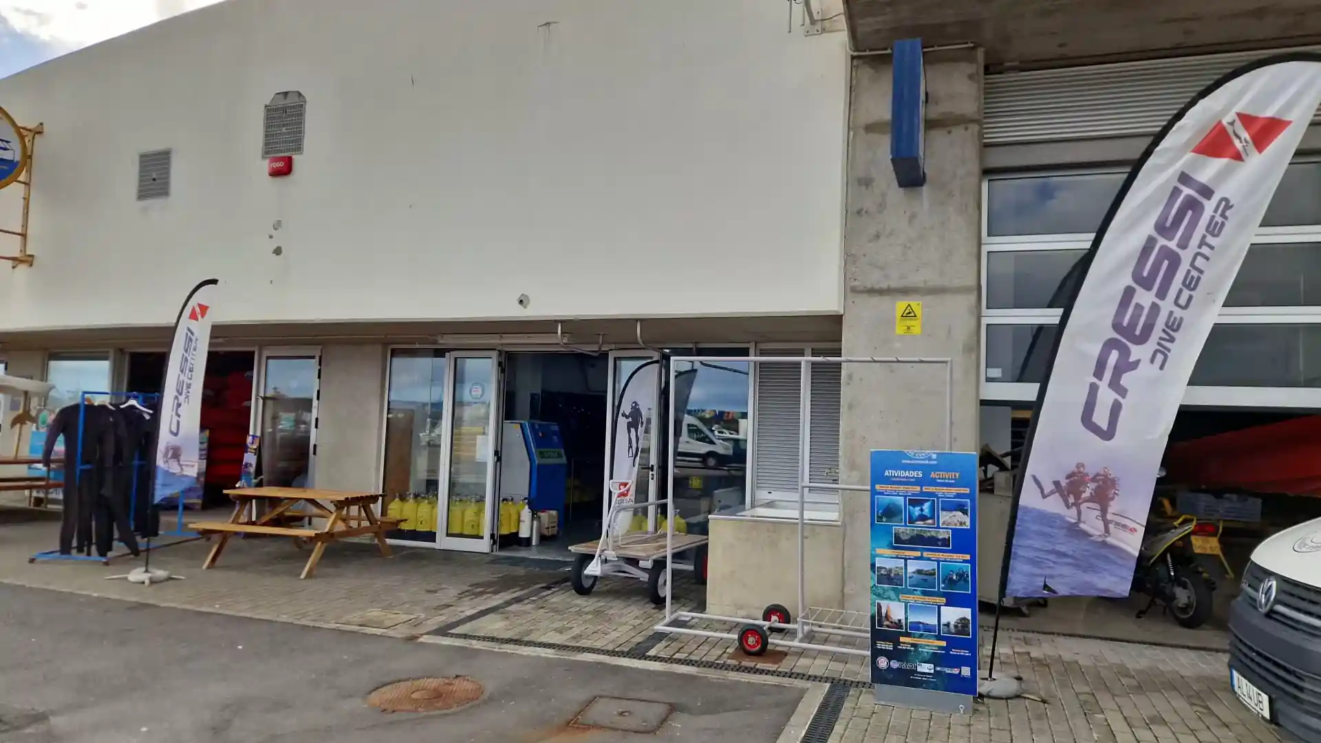 Dive shop photo