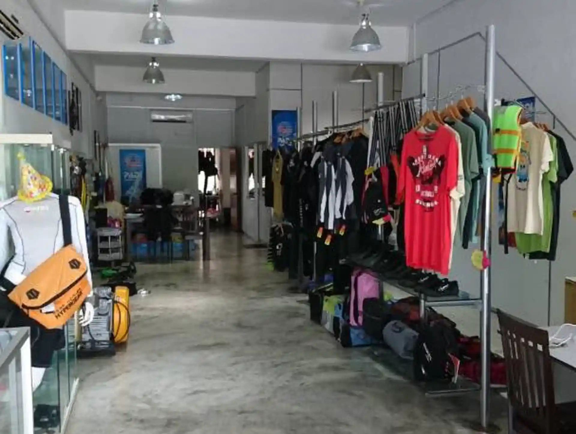 Dive shop photo