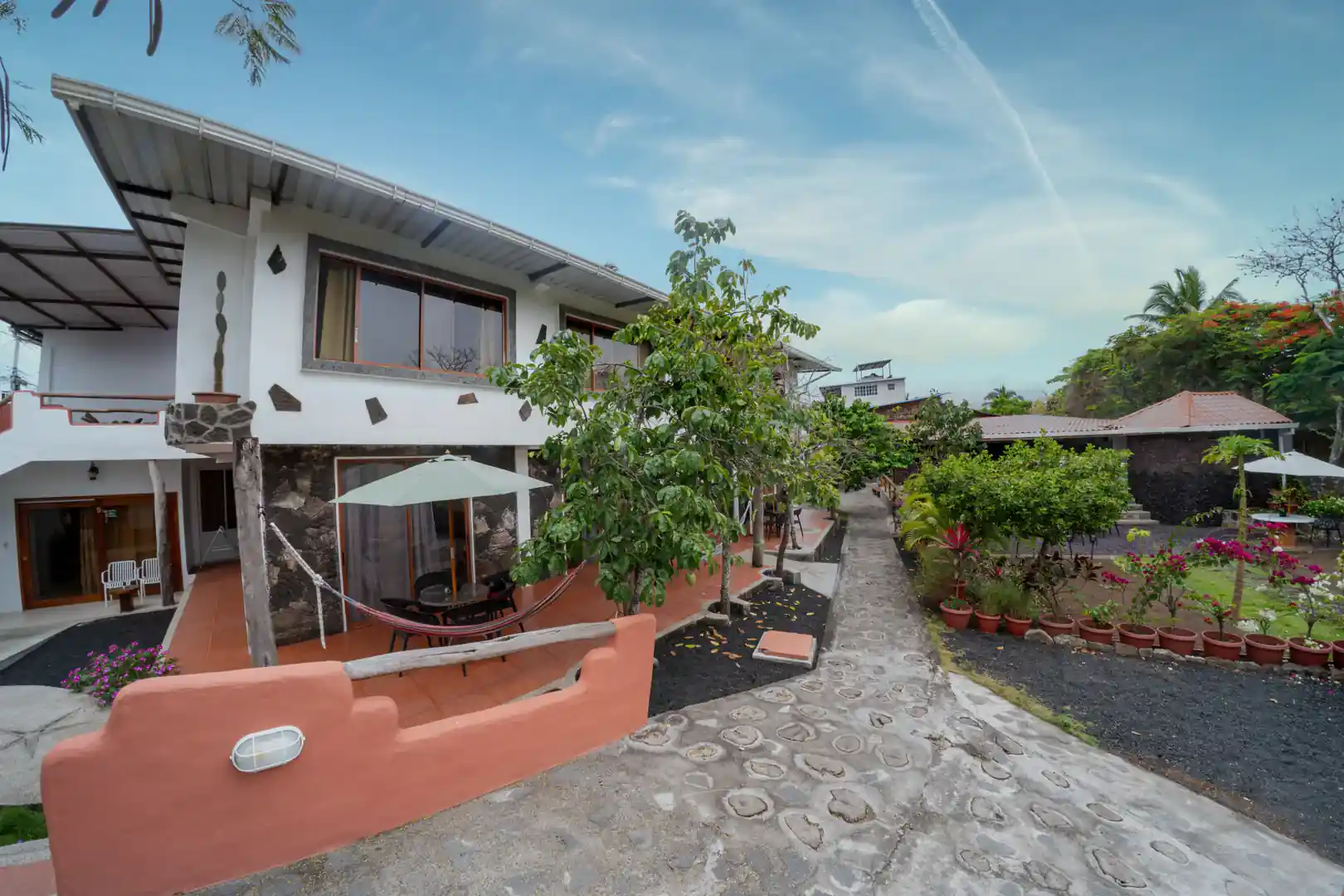 Hostal Lava House | Dive Resort | PADI Travel