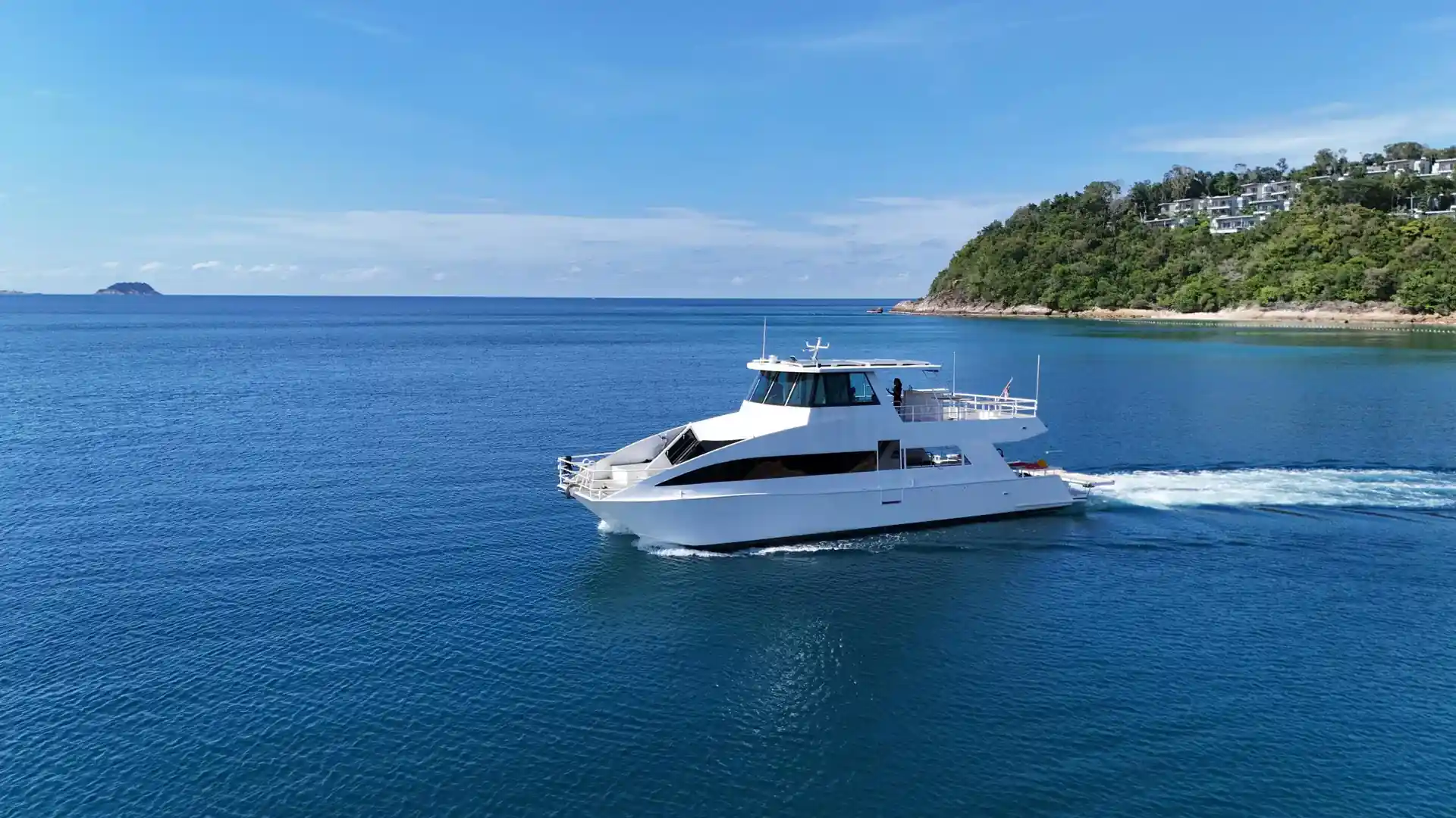 Oriental Sea - Catamaran Dive Boat
