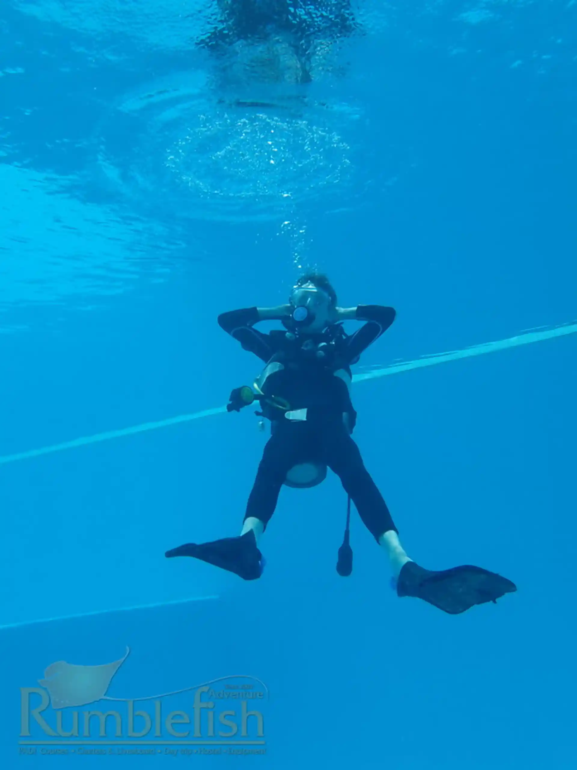 Piscina de buceo, diversión y juego!