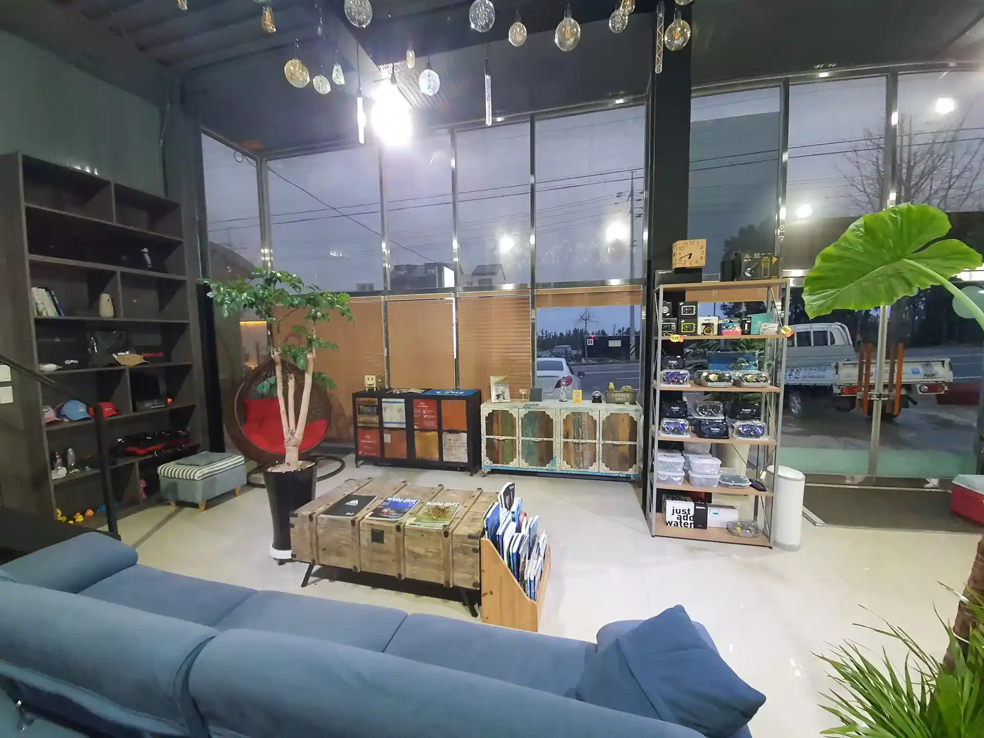 Dive shop photo