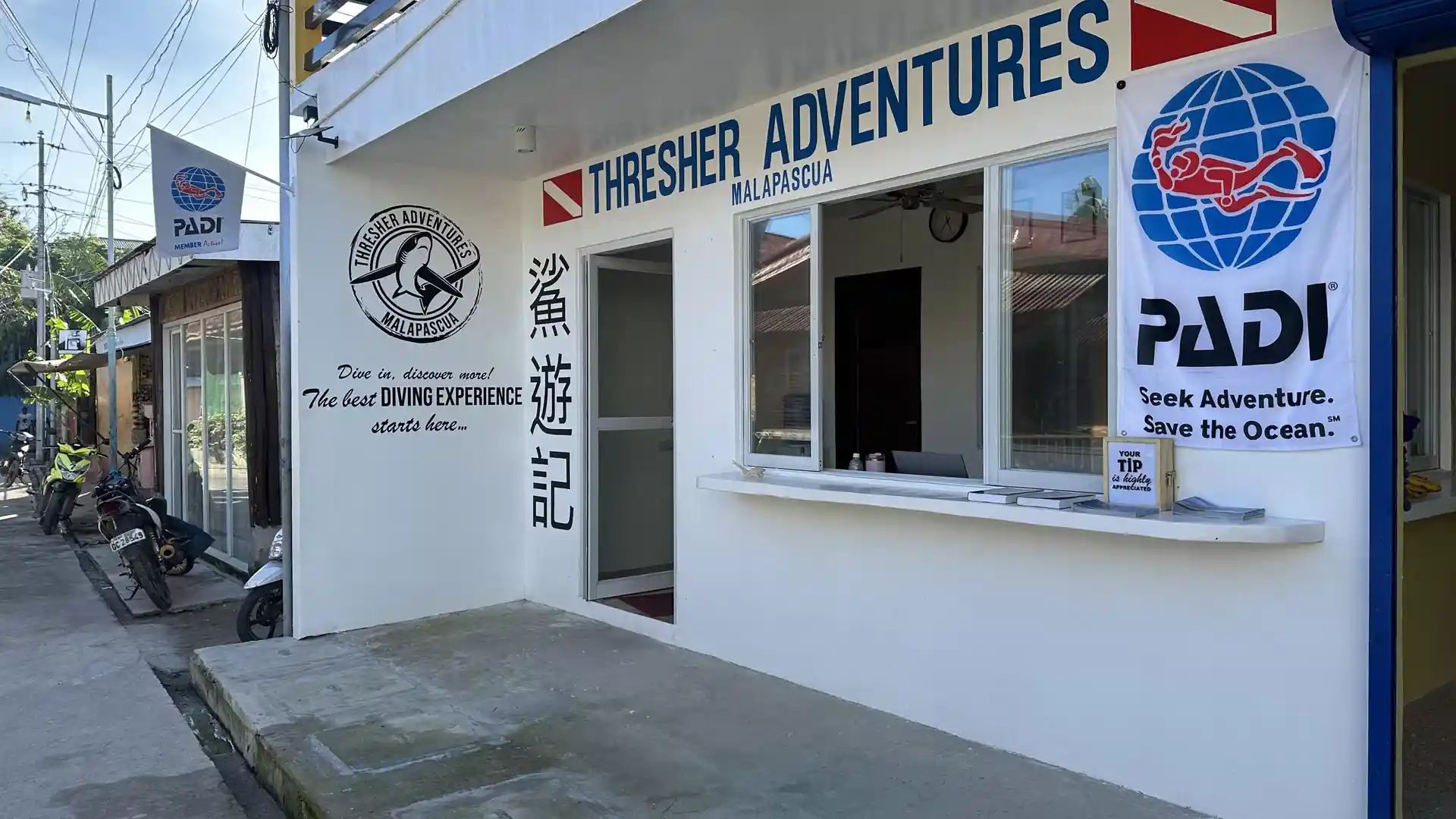 Dive shop photo