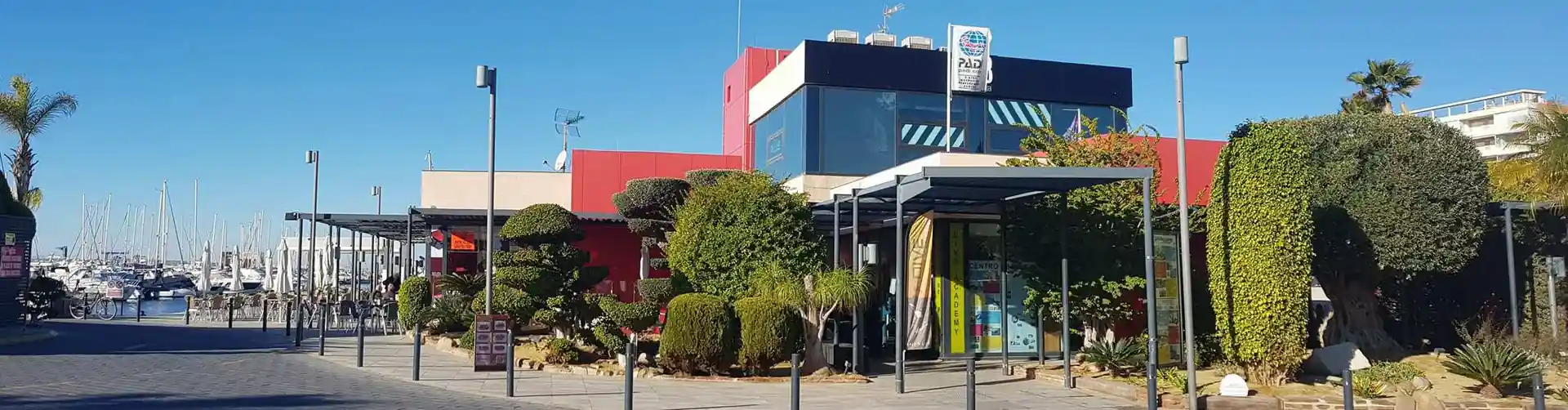 Foto de la tienda de buceo
