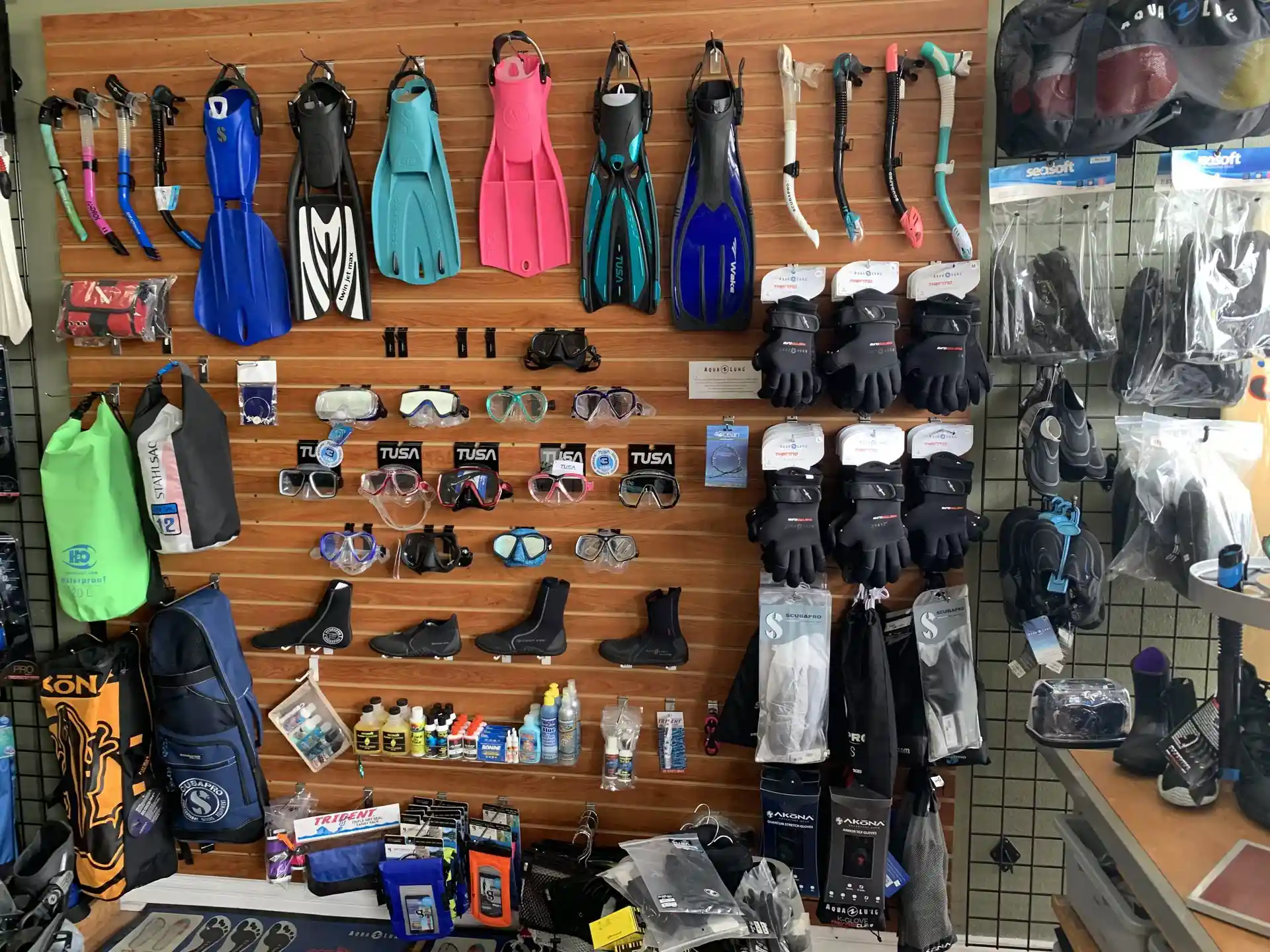 Dive shop photo
