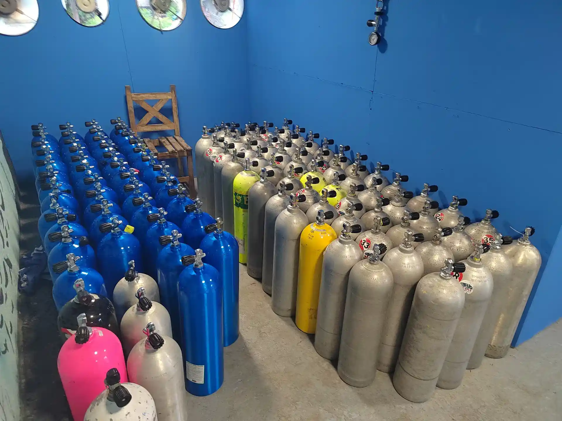 Dive shop photo