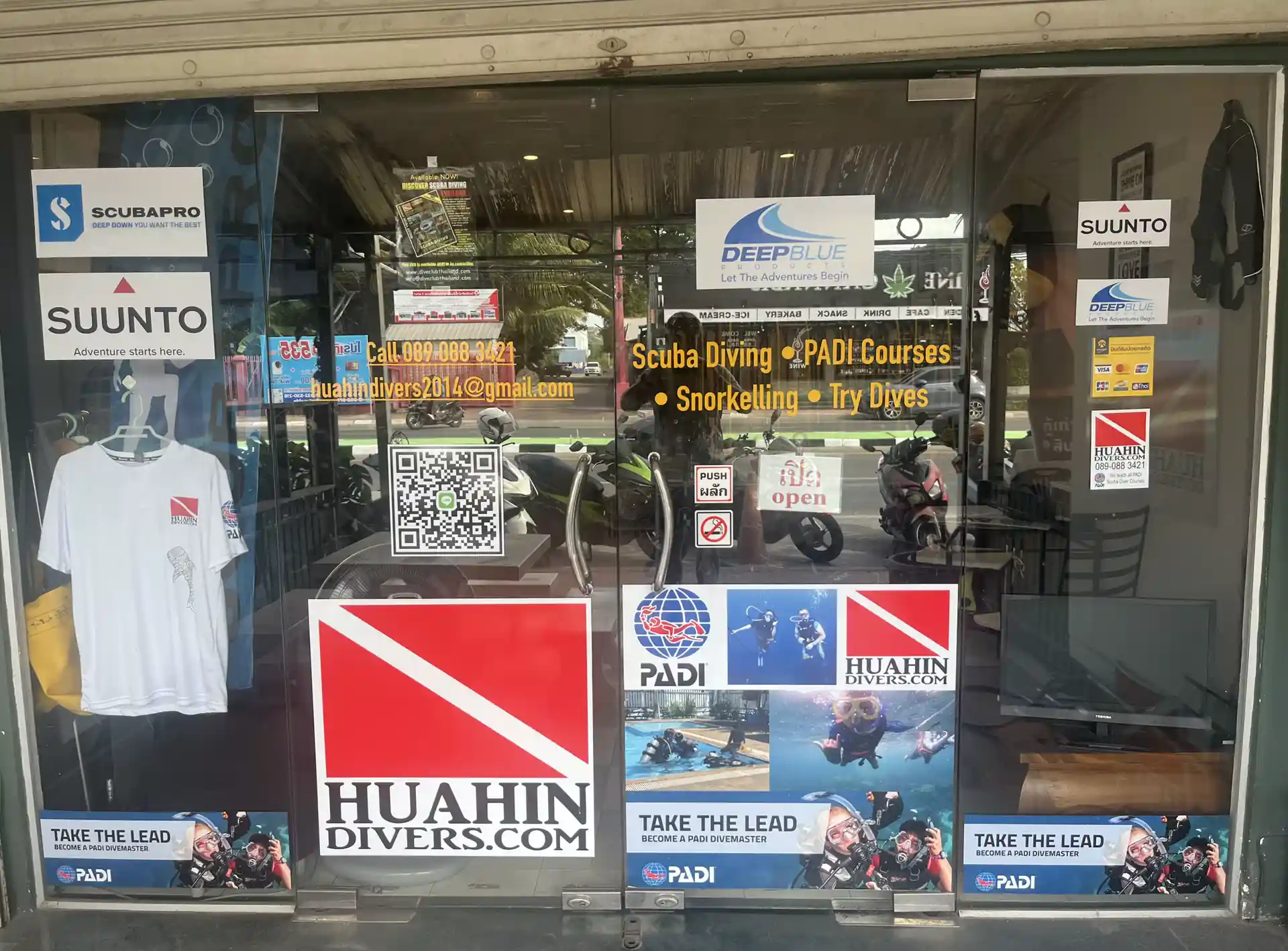 Dive shop photo