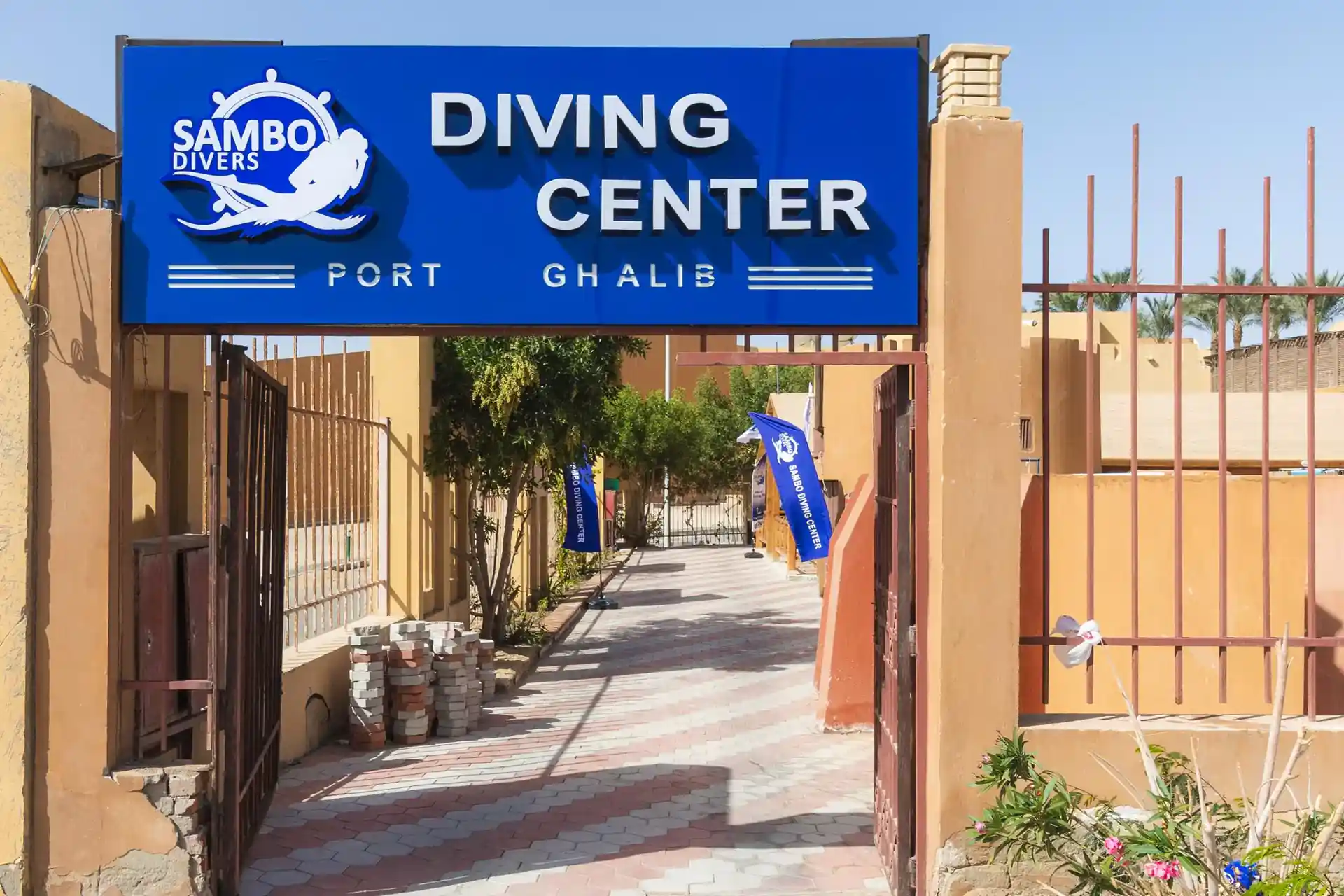 Dive shop photo