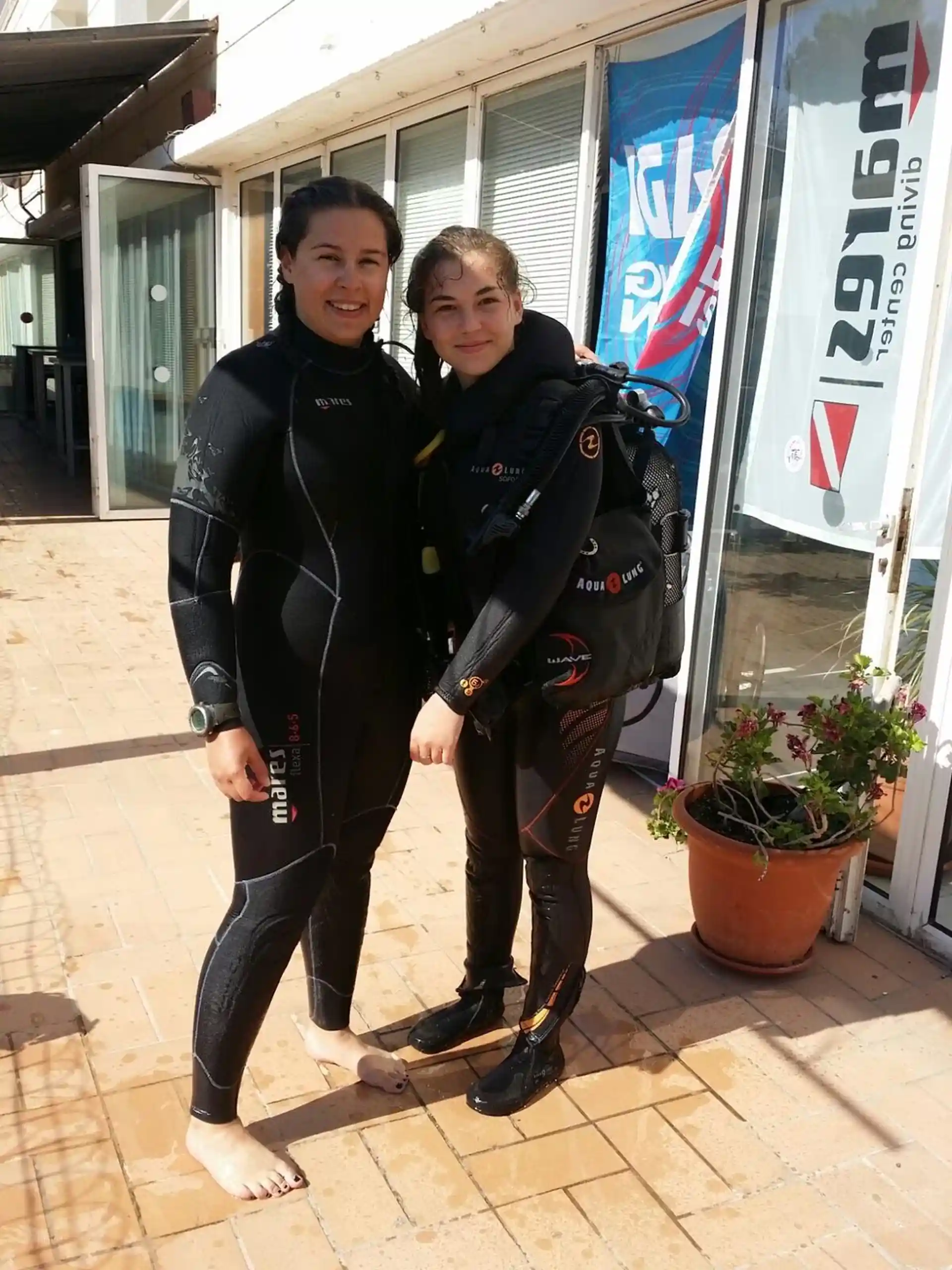 Foto de la tienda de buceo