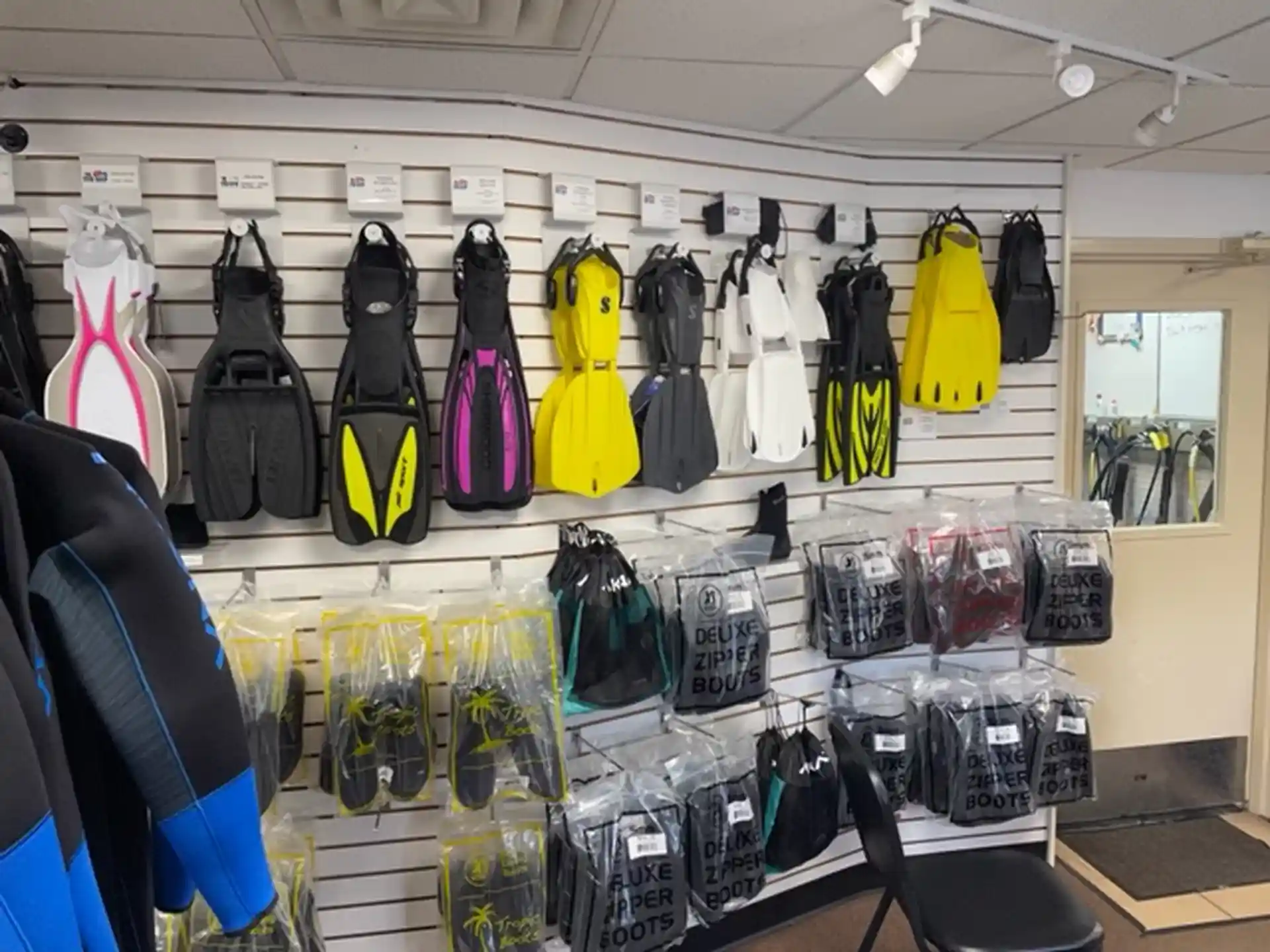 Dive shop photo