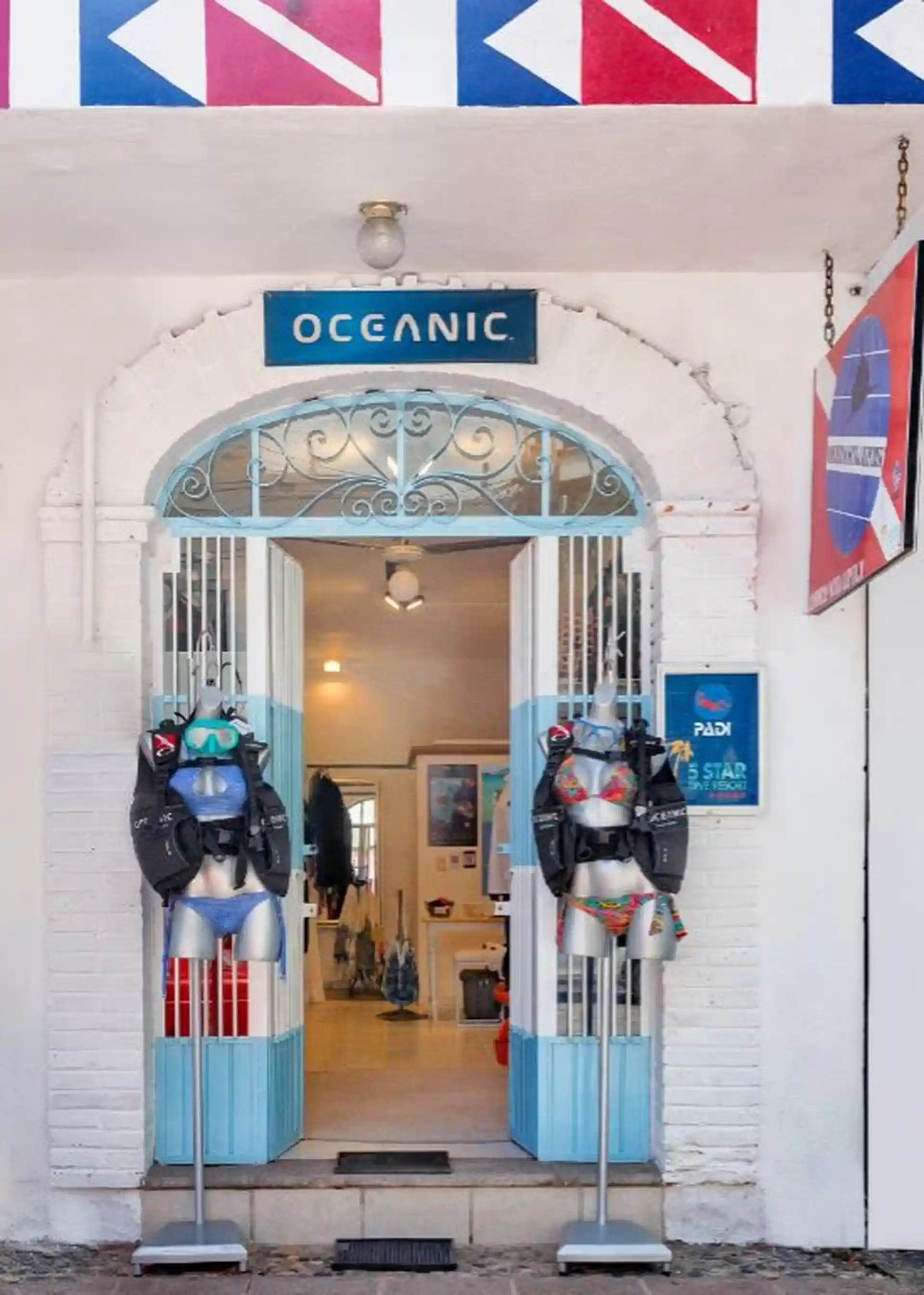 Foto de la tienda de buceo