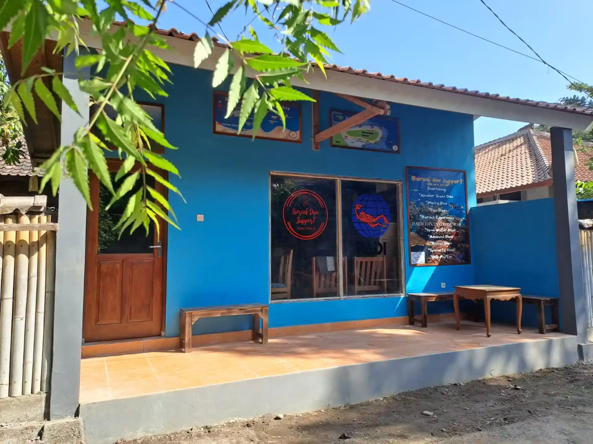 Dive shop photo