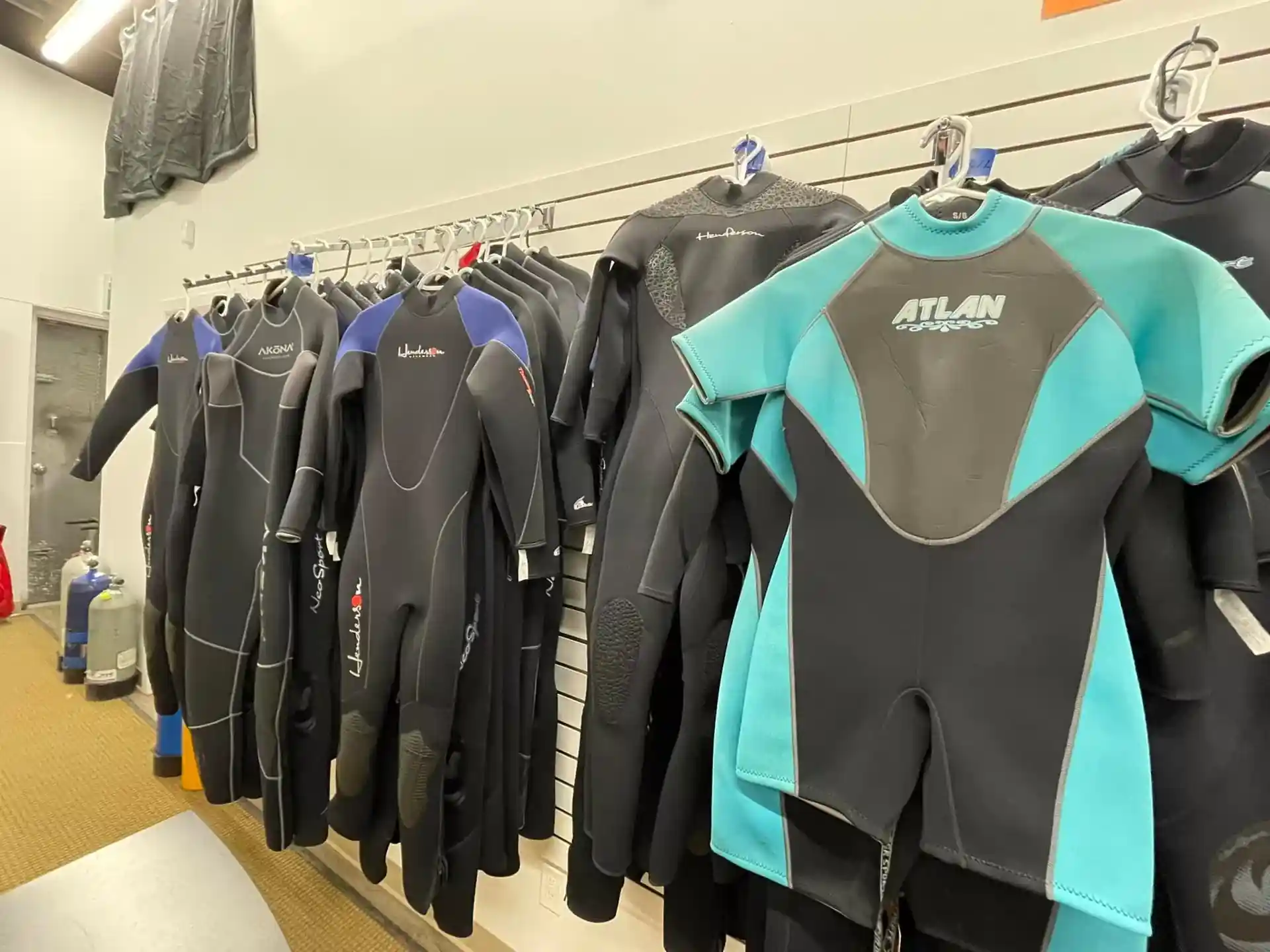 Dive shop photo