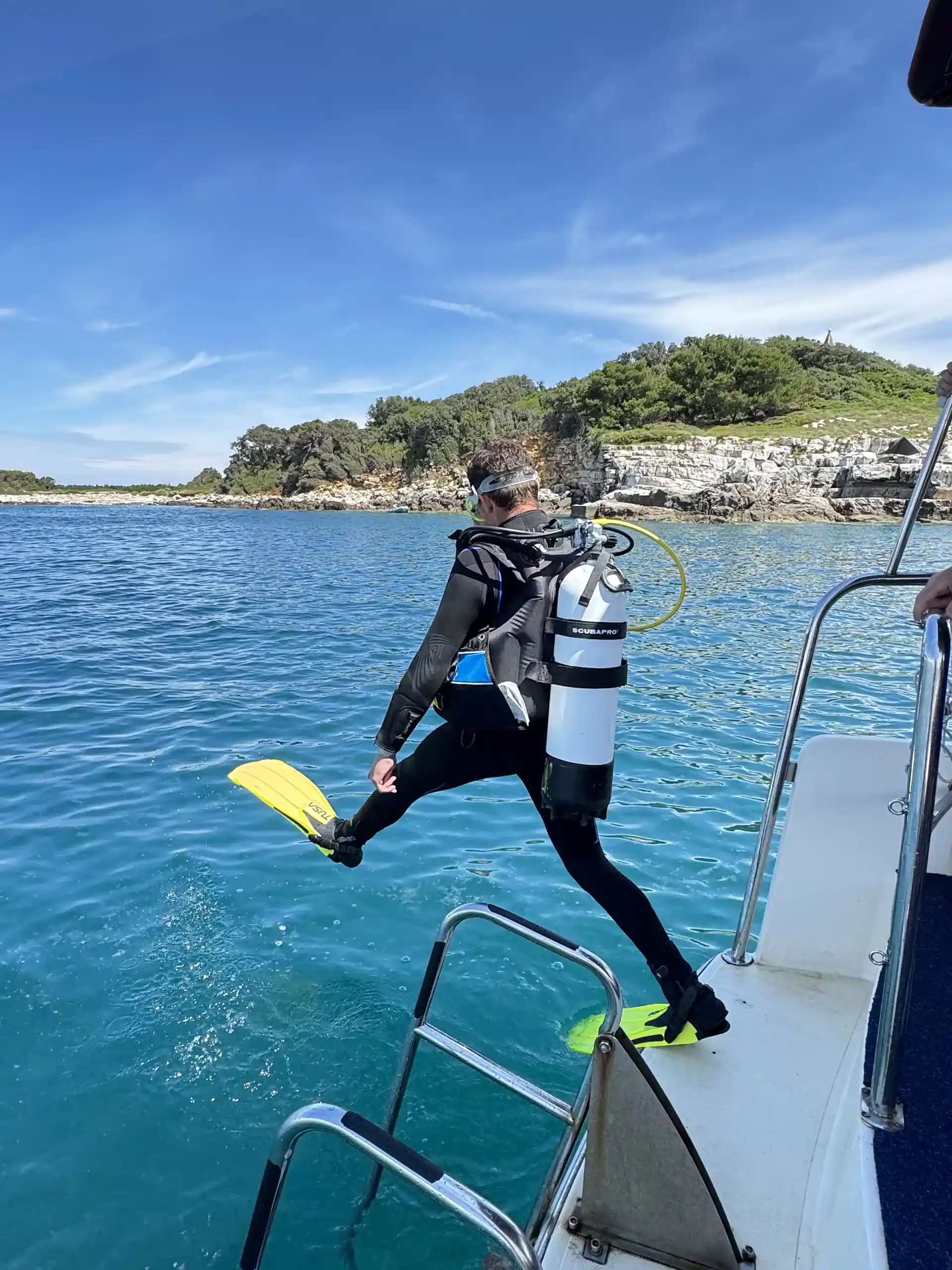 First big step into the water and first dive from boat