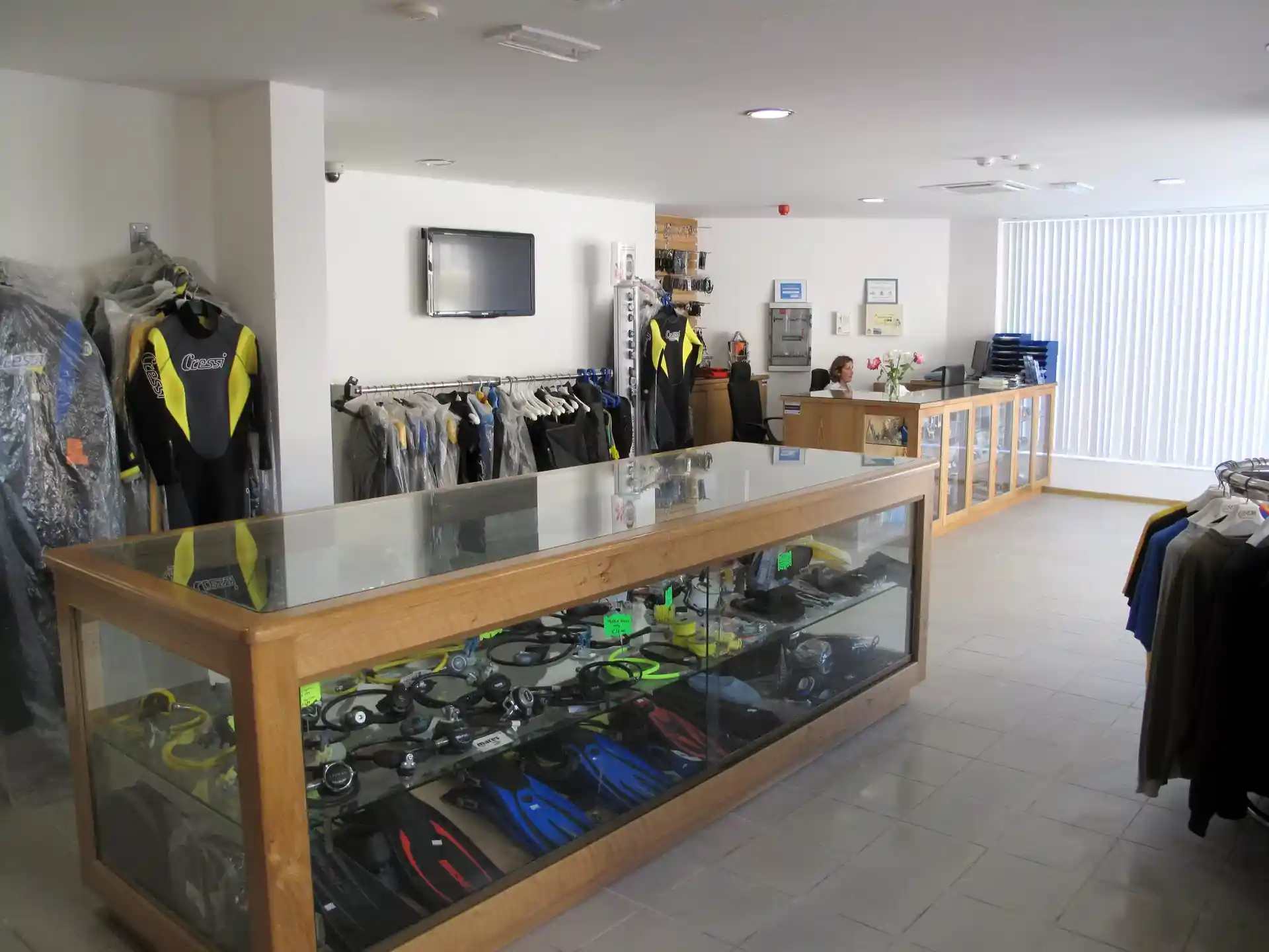 Dive shop photo