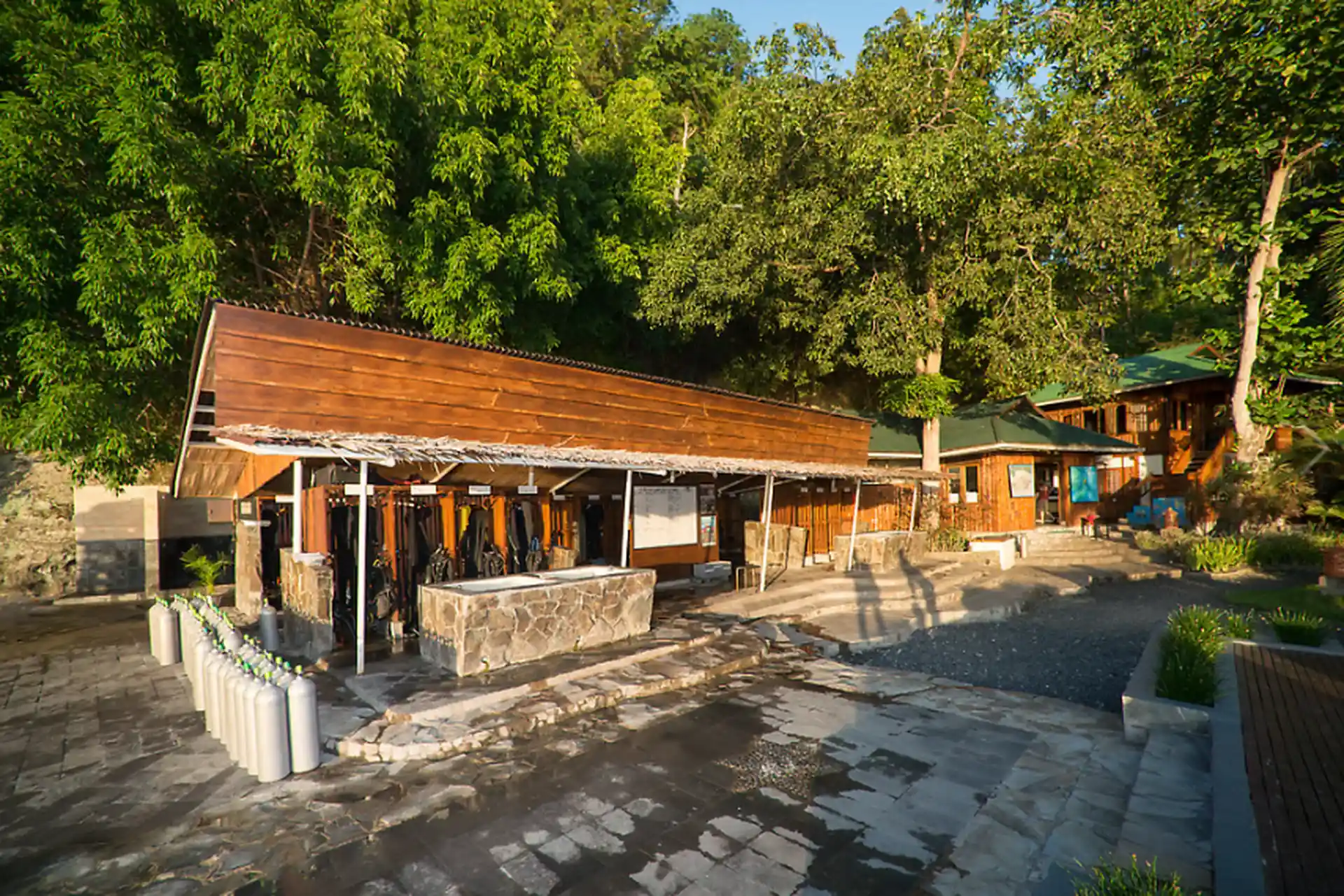 Dive shop photo