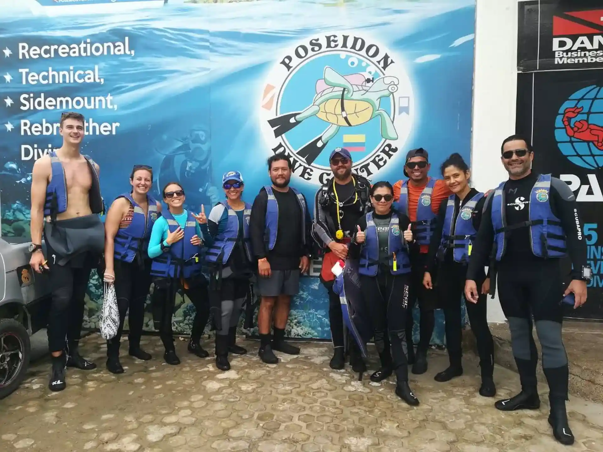 Dive shop photo
