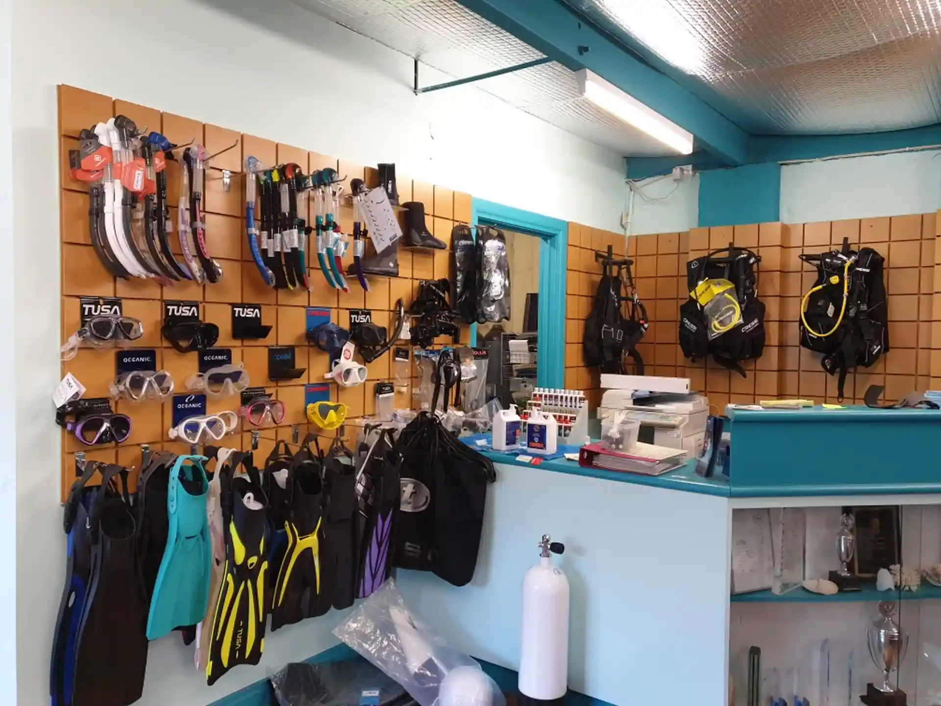 Dive shop photo
