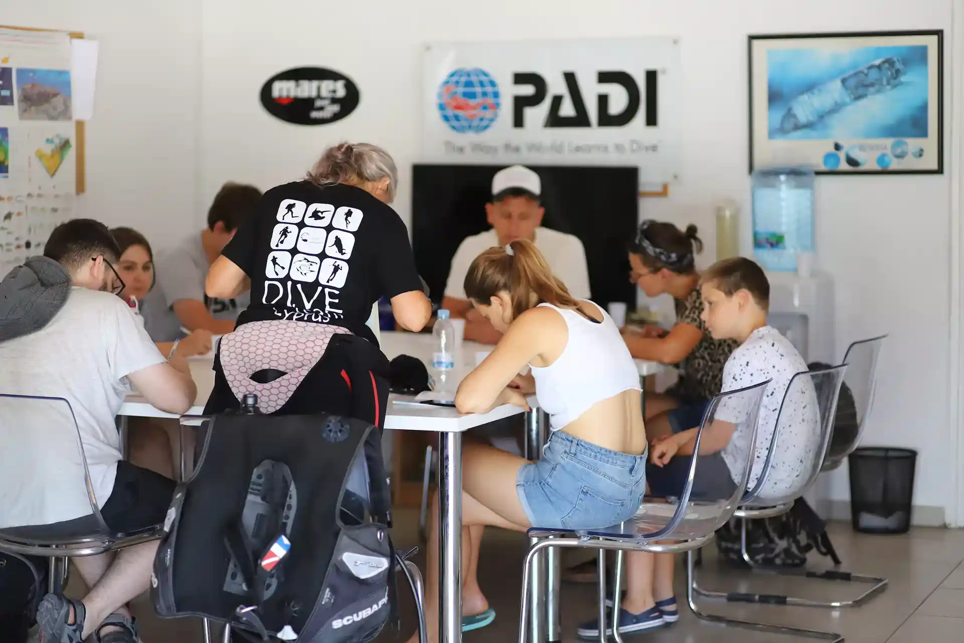 Dive shop photo