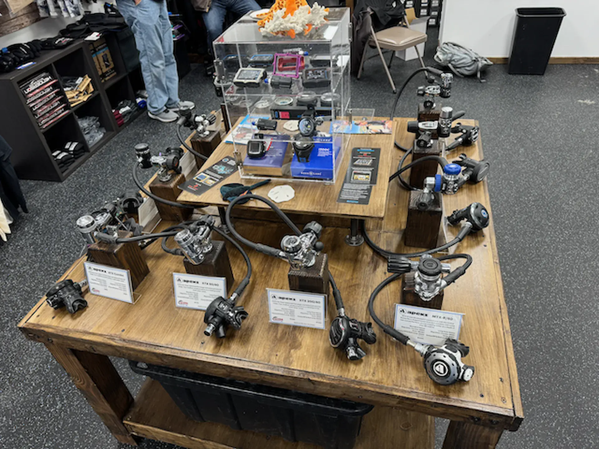 Regulators and Computers for all your Recreational, Technical and Travel needs.