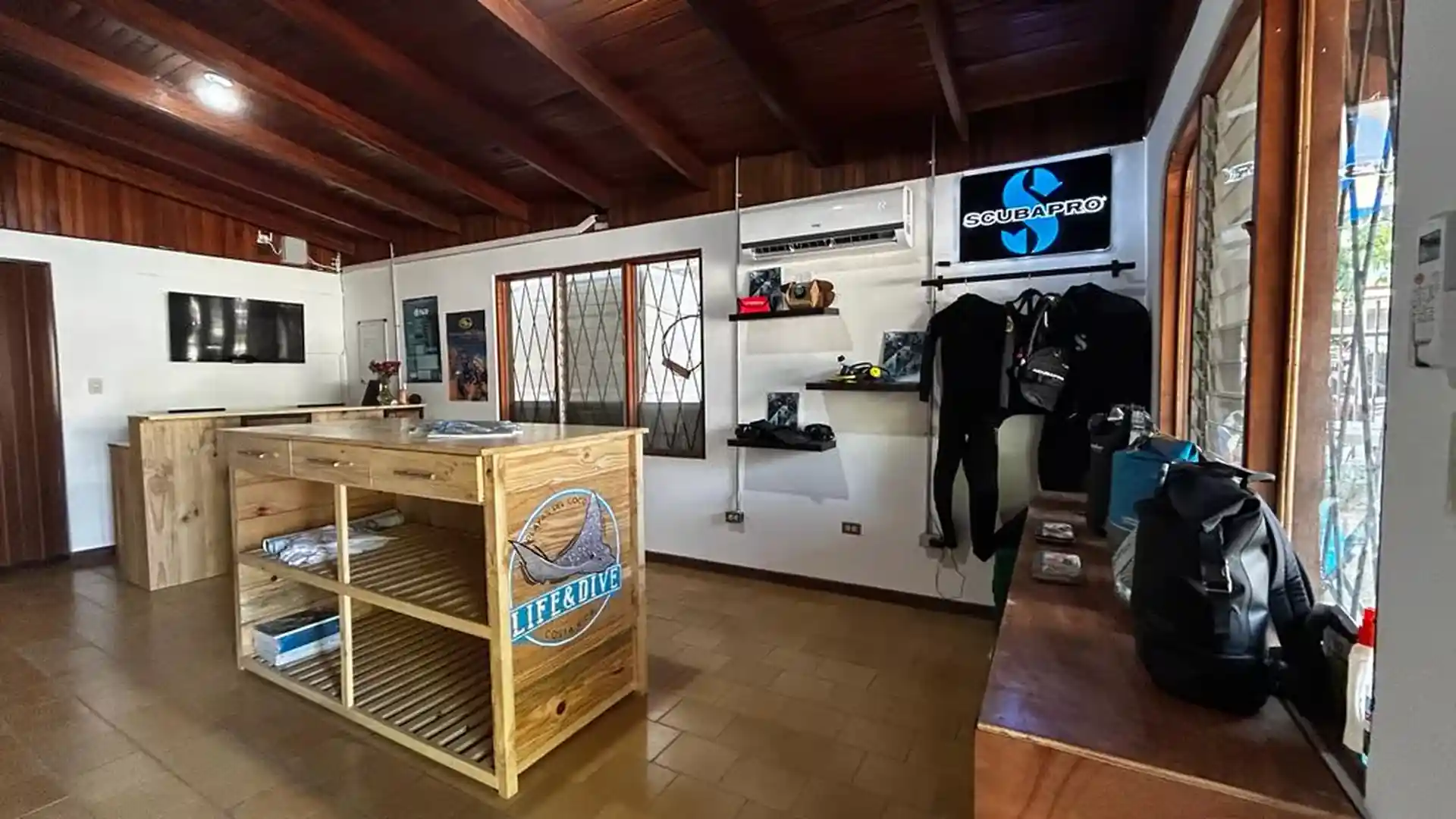 Dive shop photo