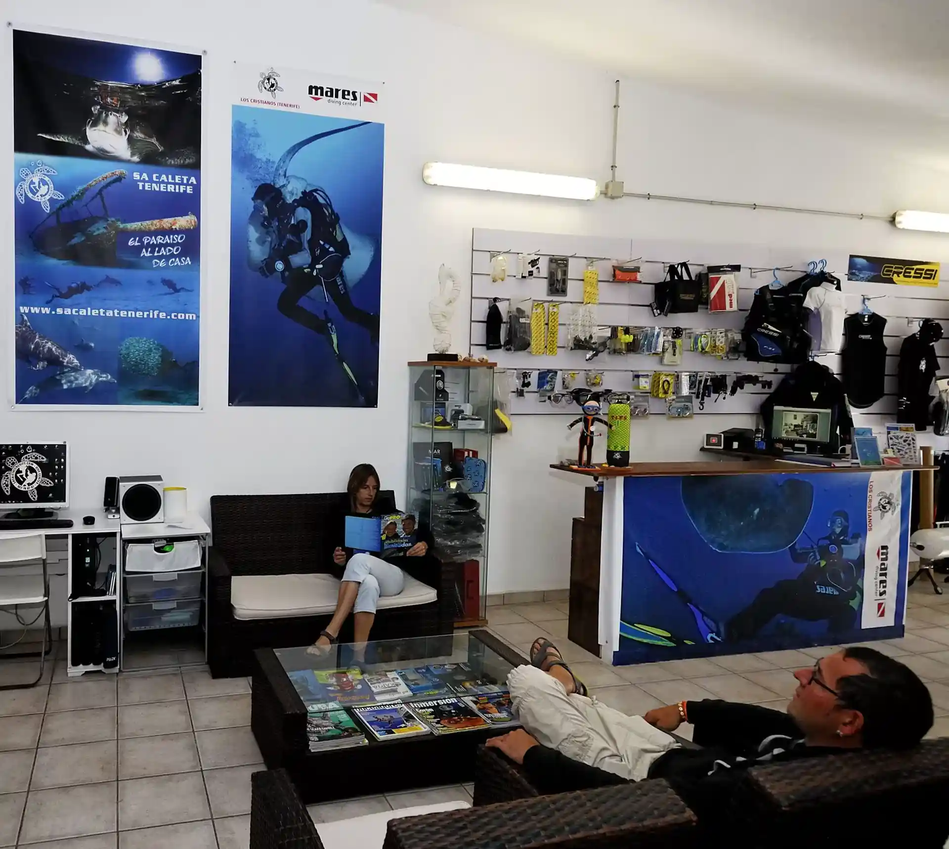 Dive shop photo
