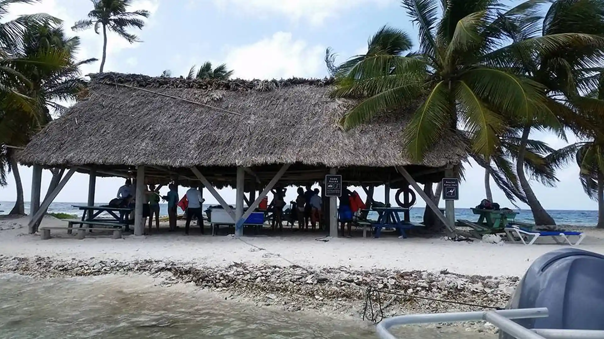Dive shop photo
